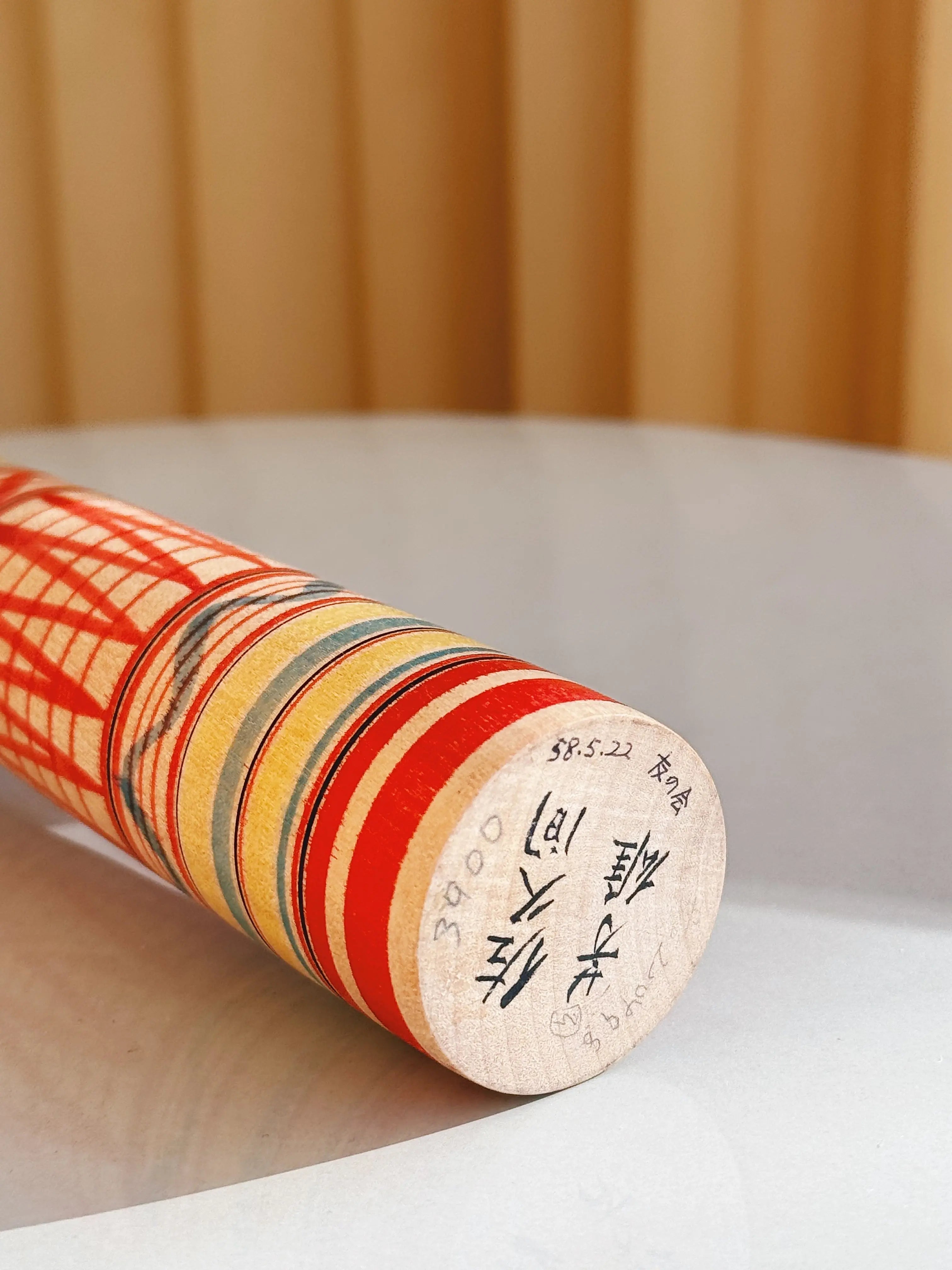 Vintage Kokeshi Dukke Nr. 238 fra Japan – Håndlavet | H 18,5 cm Studio Hafnia