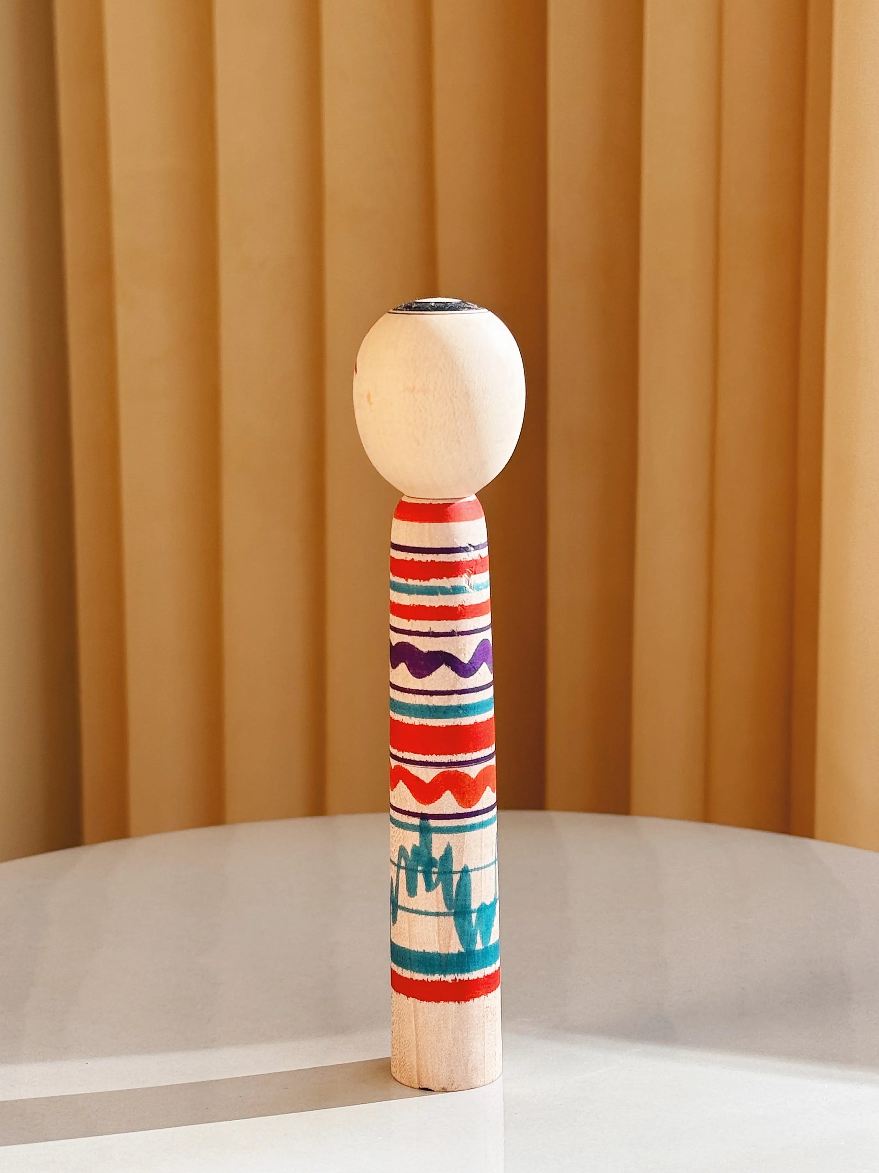Vintage Kokeshi Dukke Nr. 239 fra Japan – Håndlavet | H 17 cm Studio Hafnia
