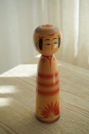 Vintage Kokeshi Dukke Nr. 247 fra Japan – Håndlavet | H 18,8 cm