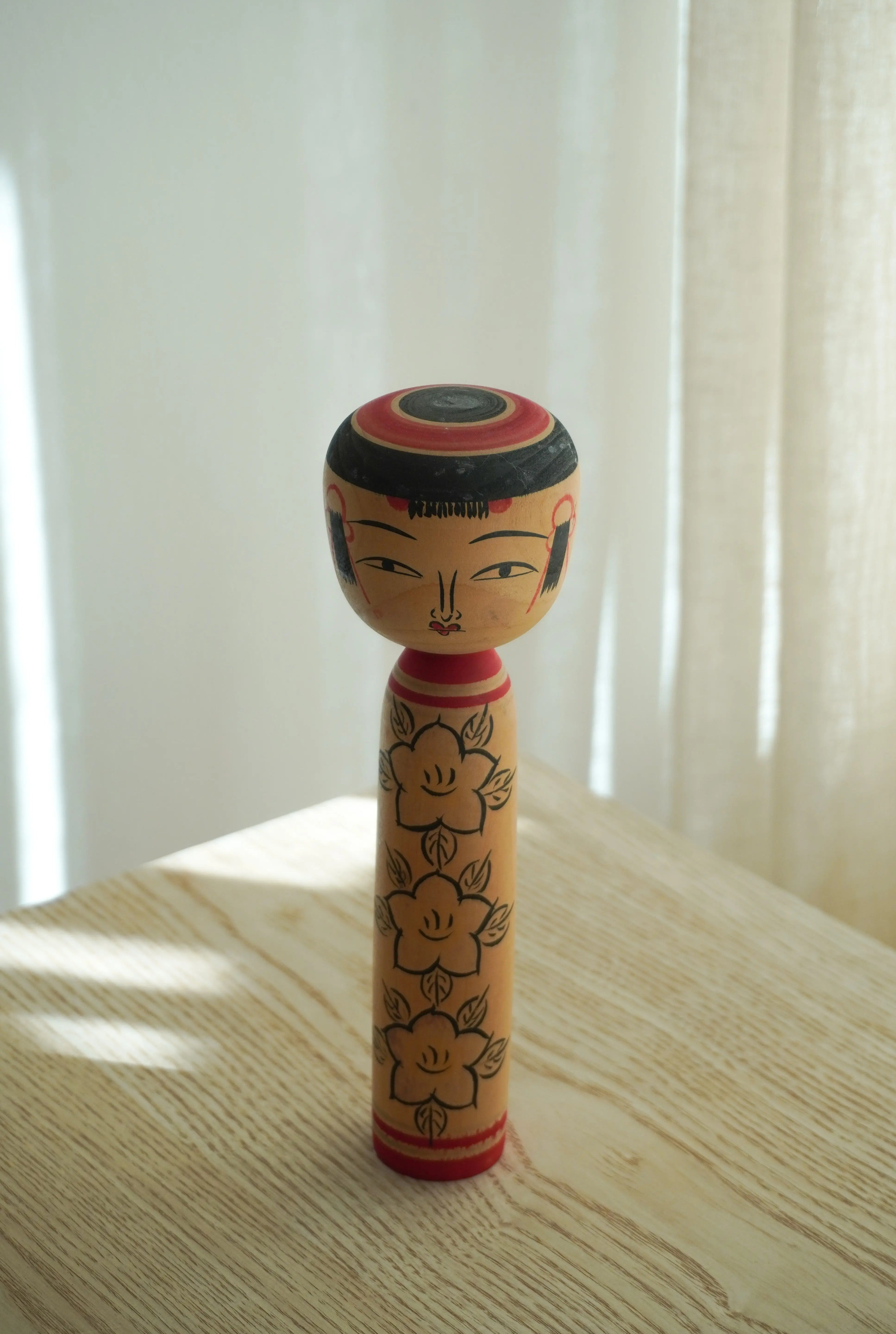 Vintage Kokeshi Dukke Nr. 249 fra Japan – Håndlavet | H 21,5 cm