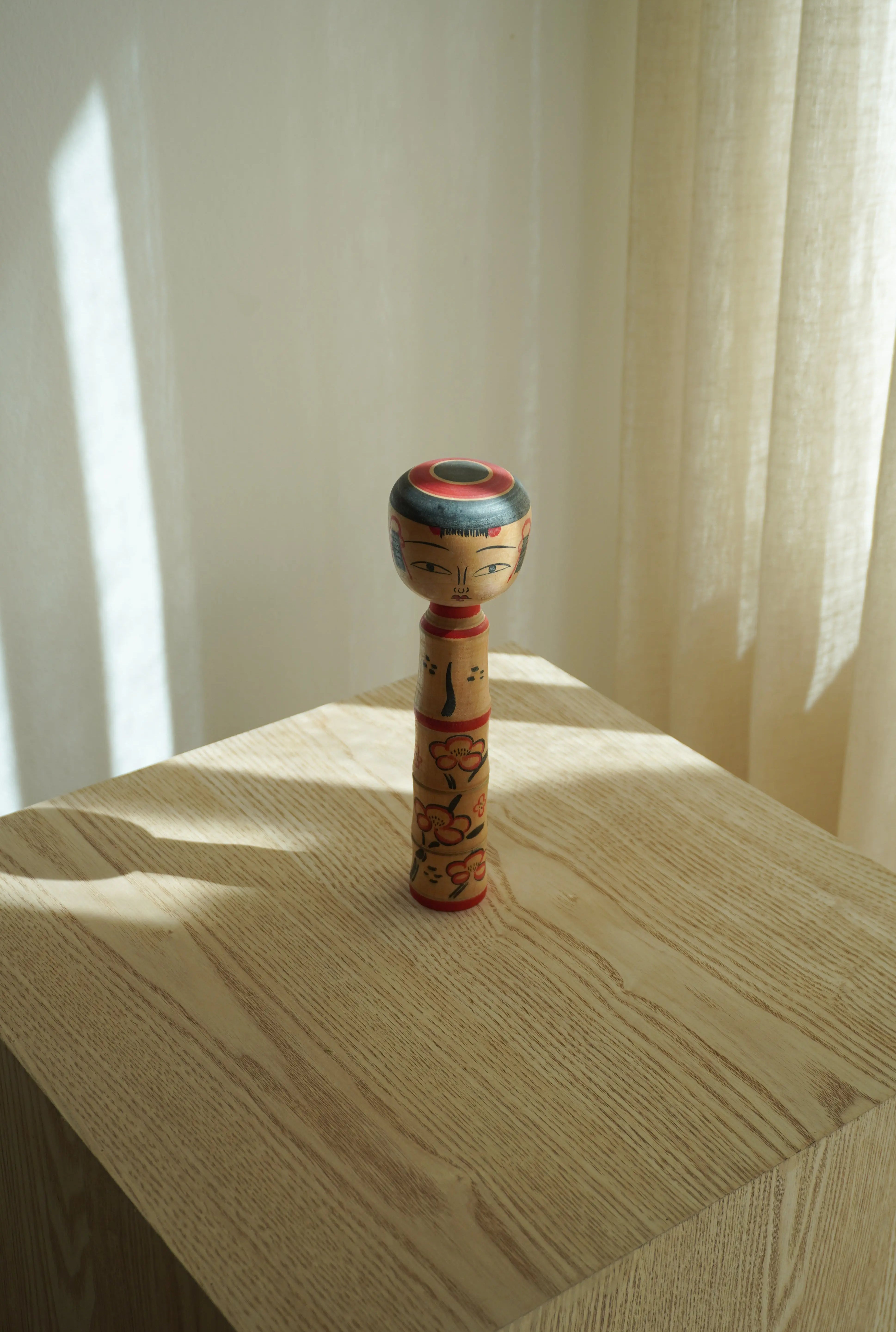 Vintage Kokeshi Doll No. 250 from Japan – Handmade | H 21.5 cm