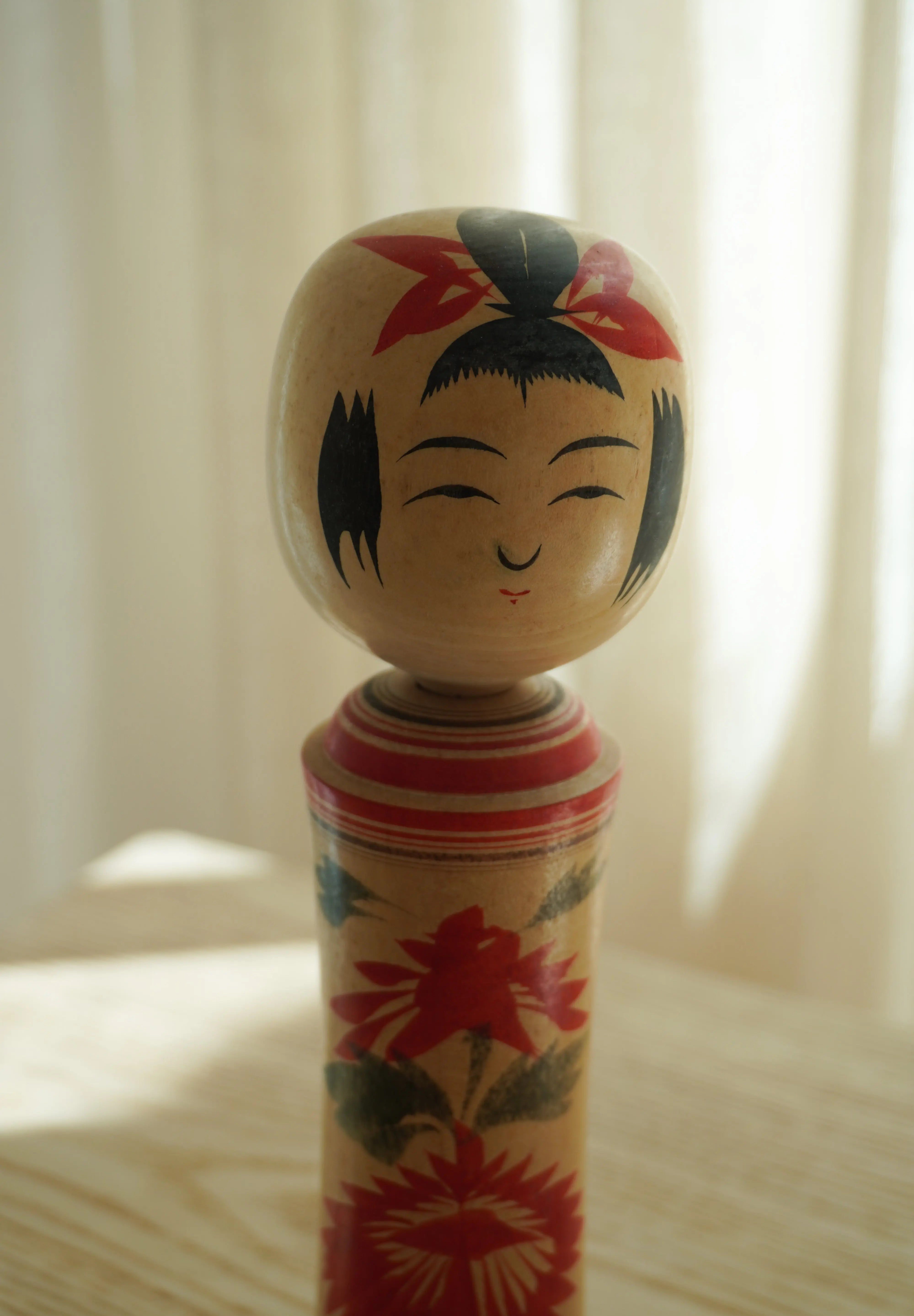 Vintage Kokeshi Dukke Nr. 251 fra Japan – Håndlavet | H 22 cm