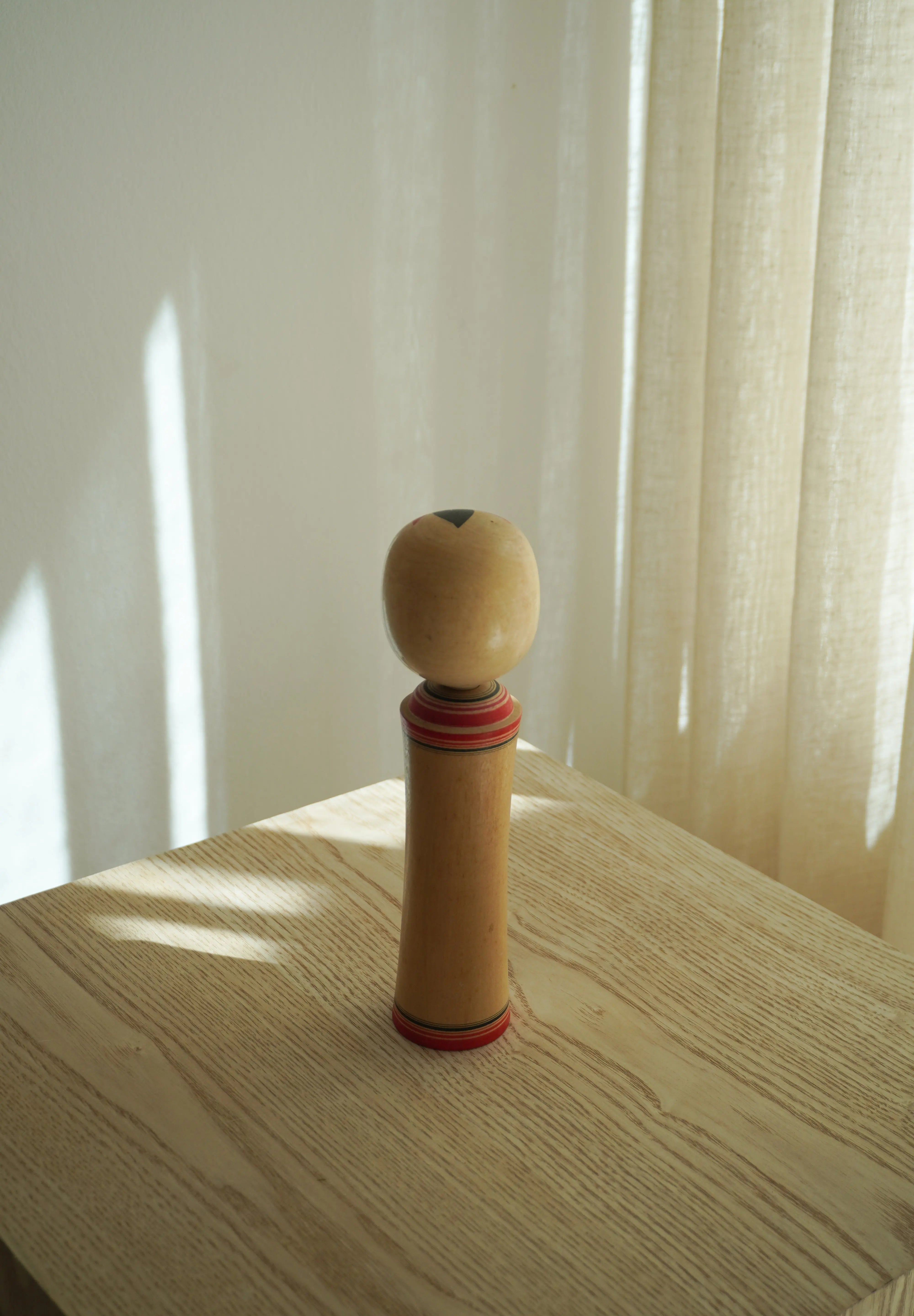 Vintage Kokeshi Dukke Nr. 251 fra Japan – Håndlavet | H 22 cm