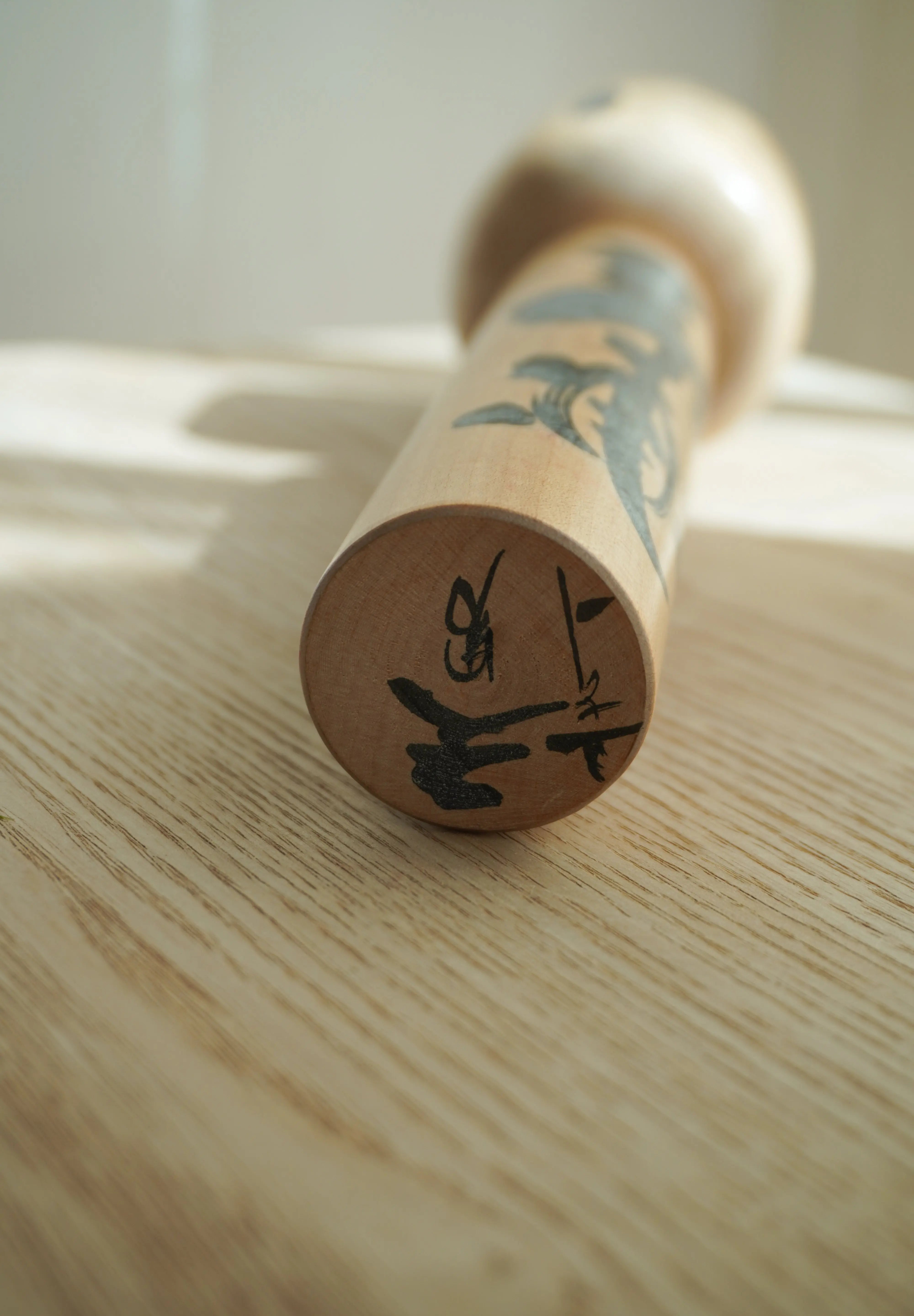 Vintage Kokeshi Dukke Nr. 253 fra Japan – Håndlavet | H 25 cm