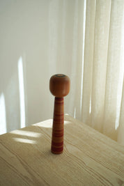 Vintage Kokeshi Dukke Nr. 258 fra Japan – Håndlavet | H 24 cm Studio Hafnia