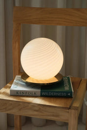 Mouth-blown Murano sphere in white swirl glass from the 1970s, vintage table lamp