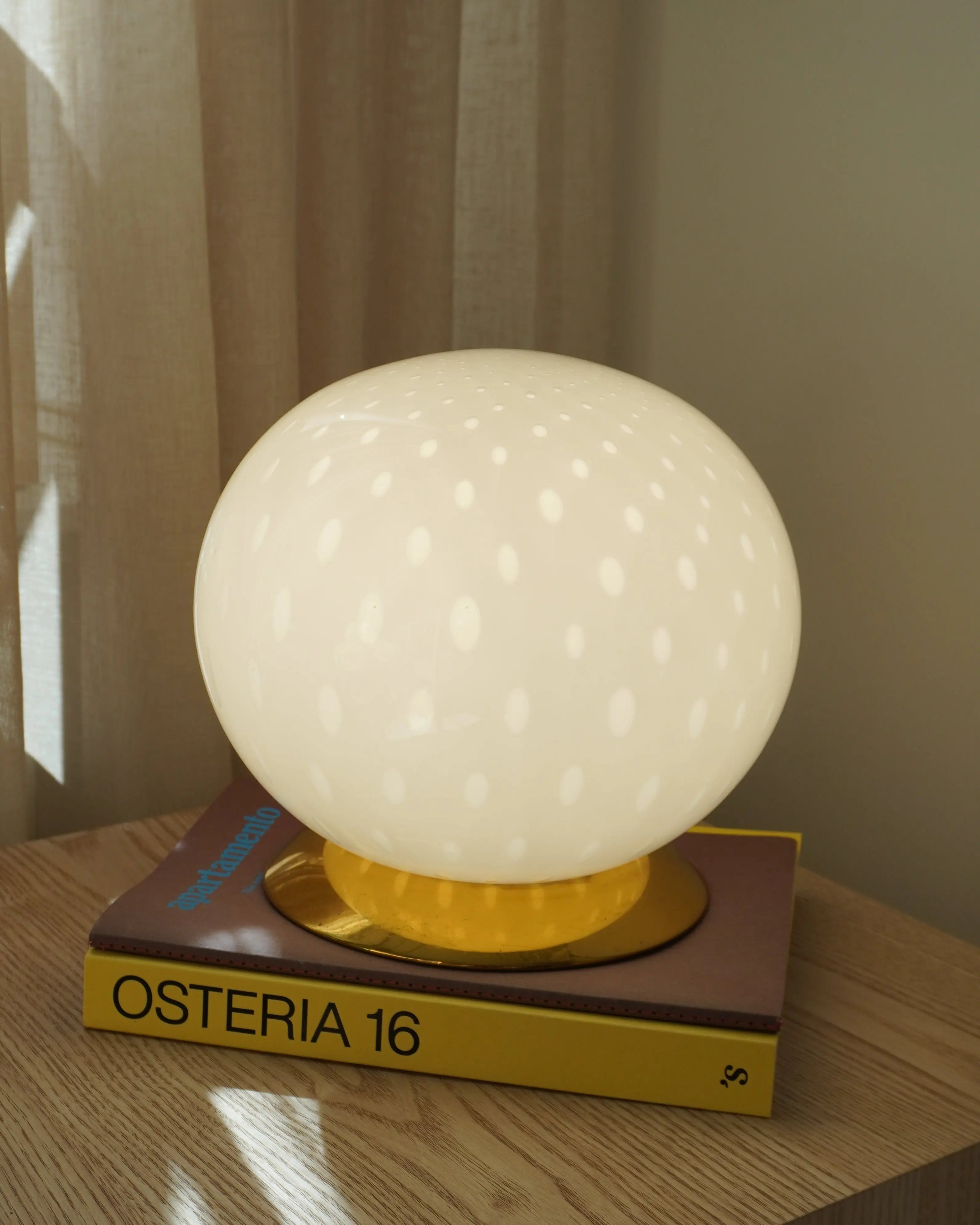 Vintage Murano Bullicante Globe Bordlampe | Hvid H21,5 cm
