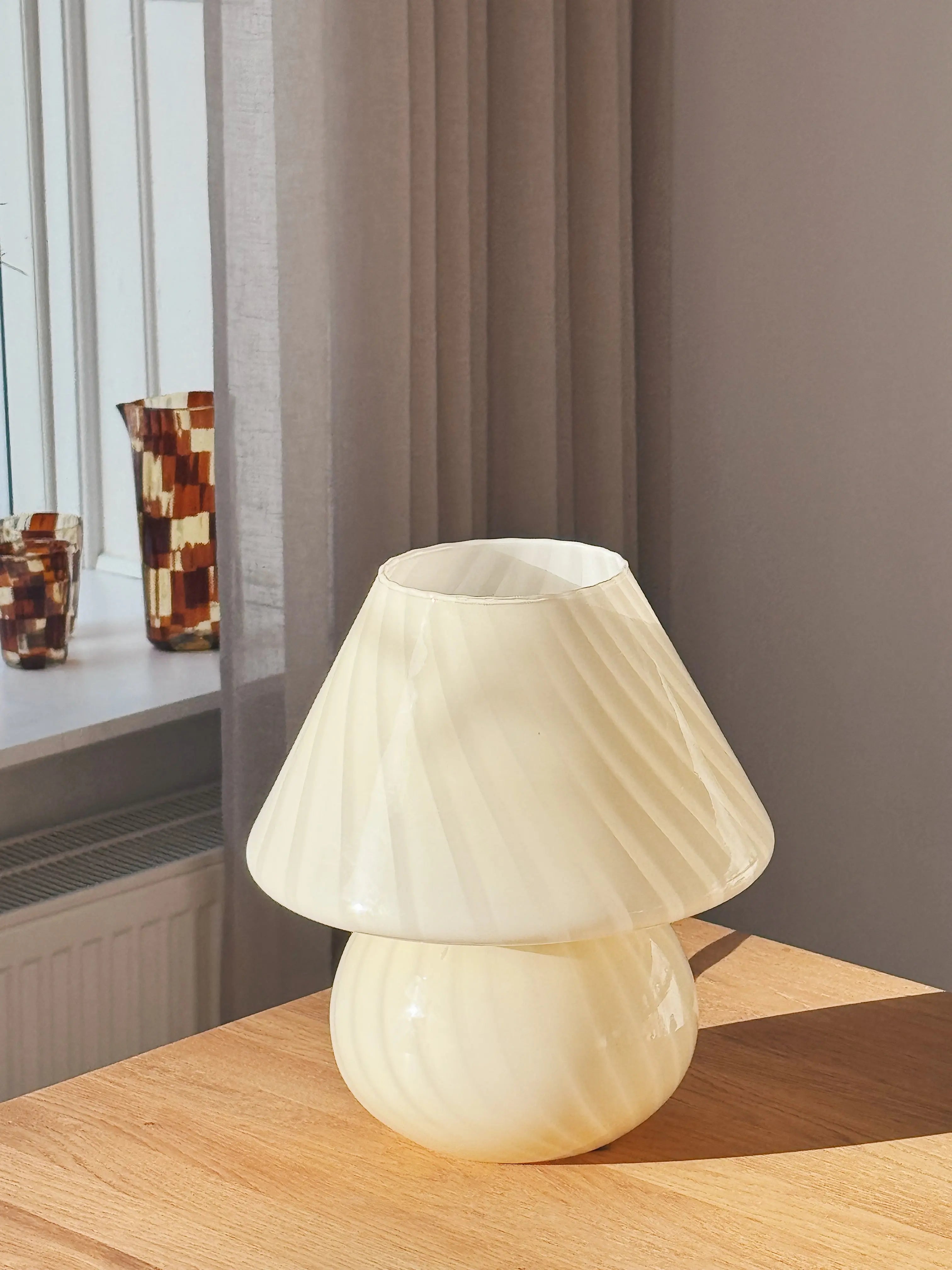 Vintage Murano Mushroom Bordlampe i Lysegul/Creme | H27 cm Studio Hafnia