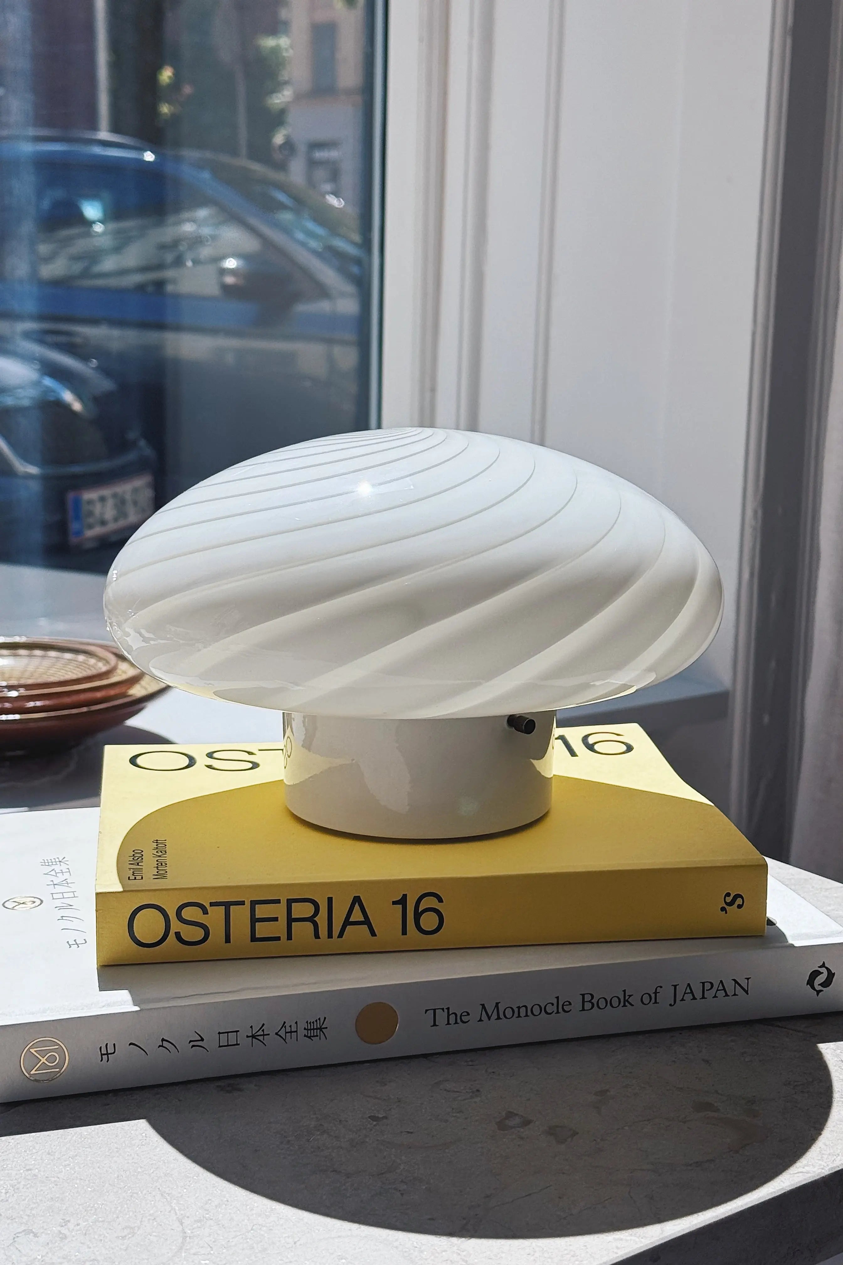 Væglampe i Hvidt Swirl Glas | Ø24 cm Studio Hafnia