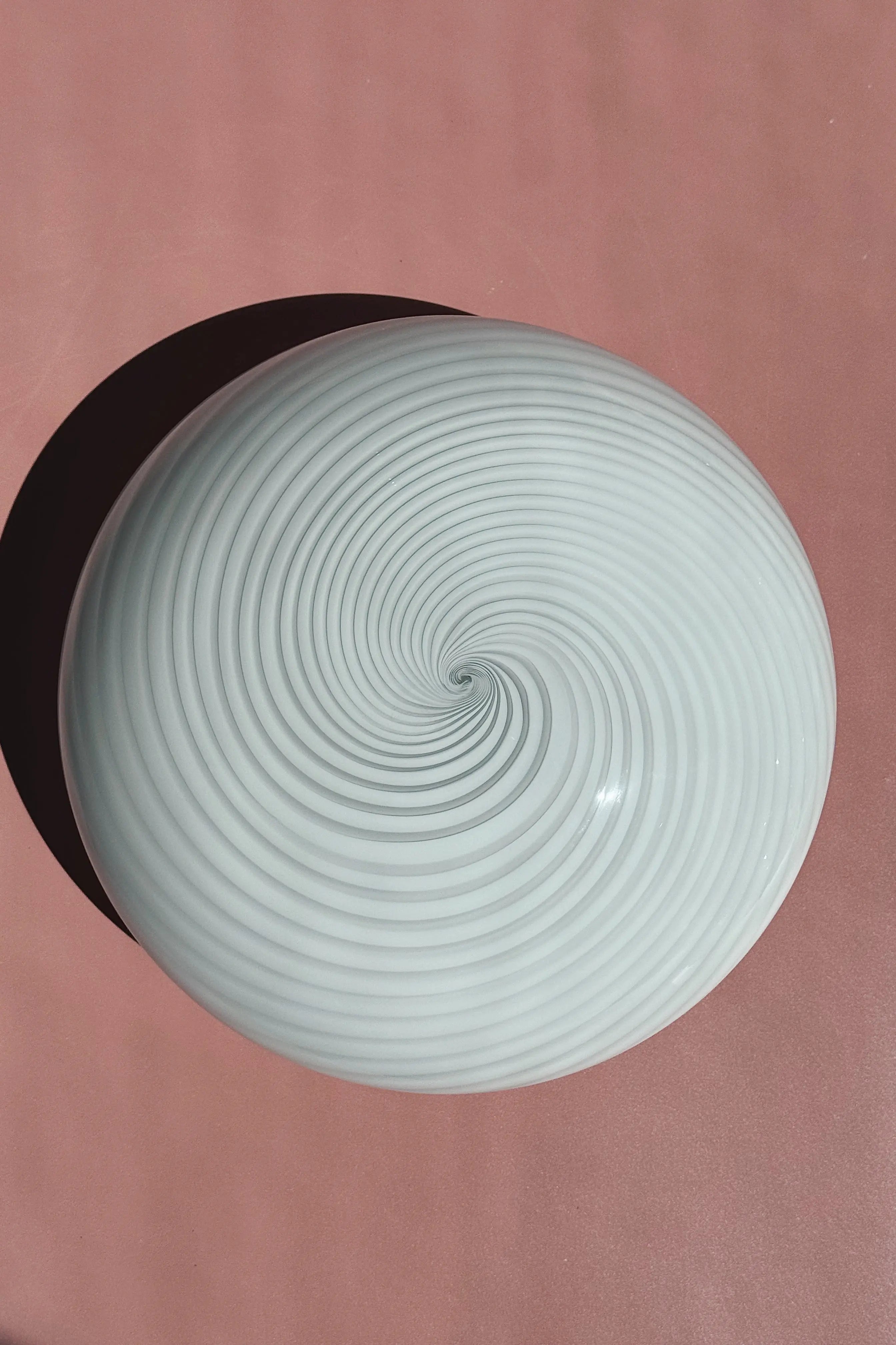 Væglampe i Hvidt Swirl Glas | Ø29 cm Studio Hafnia