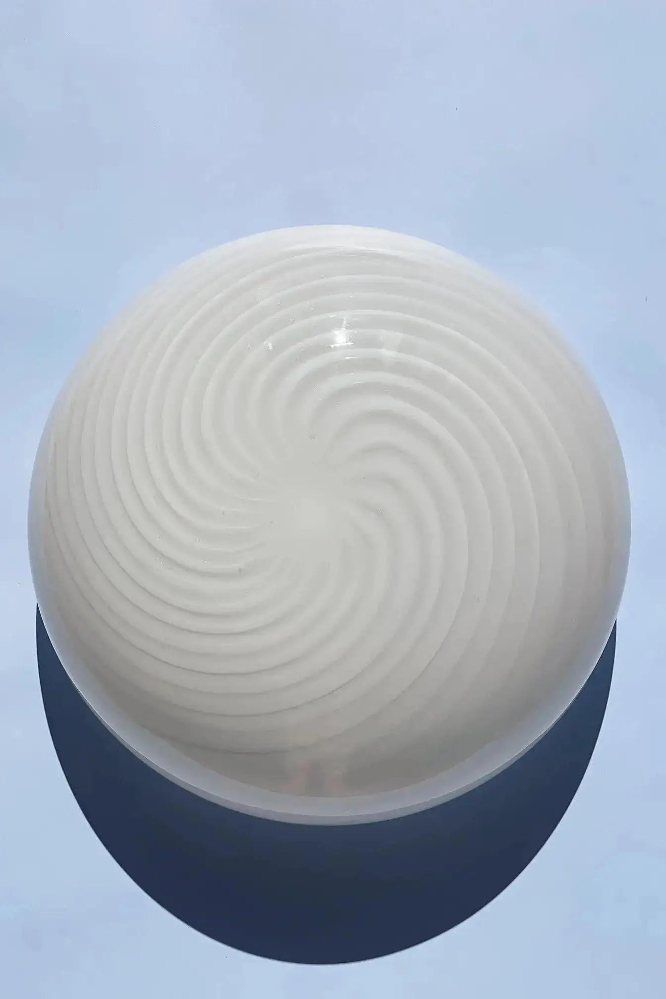 Vintage Murano Plafond Loftslampe i Hvidt Swirl Glas | Ø33 cm, H14 cm Studio Hafnia