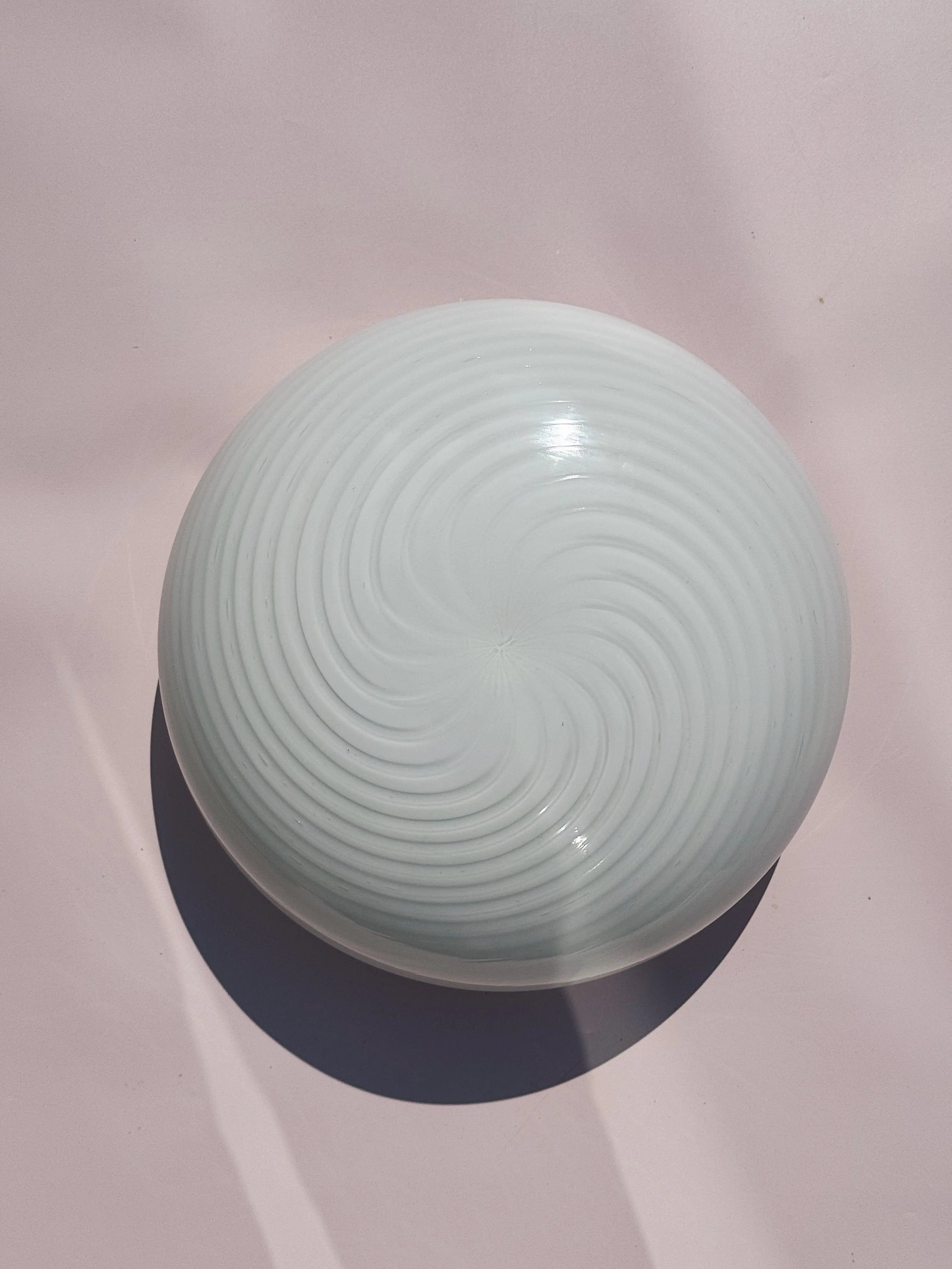 Vintage Murano Plafondlampe i Hvidt Swirl Glas | Loft-/Væglampe Ø29 cm Studio Hafnia
