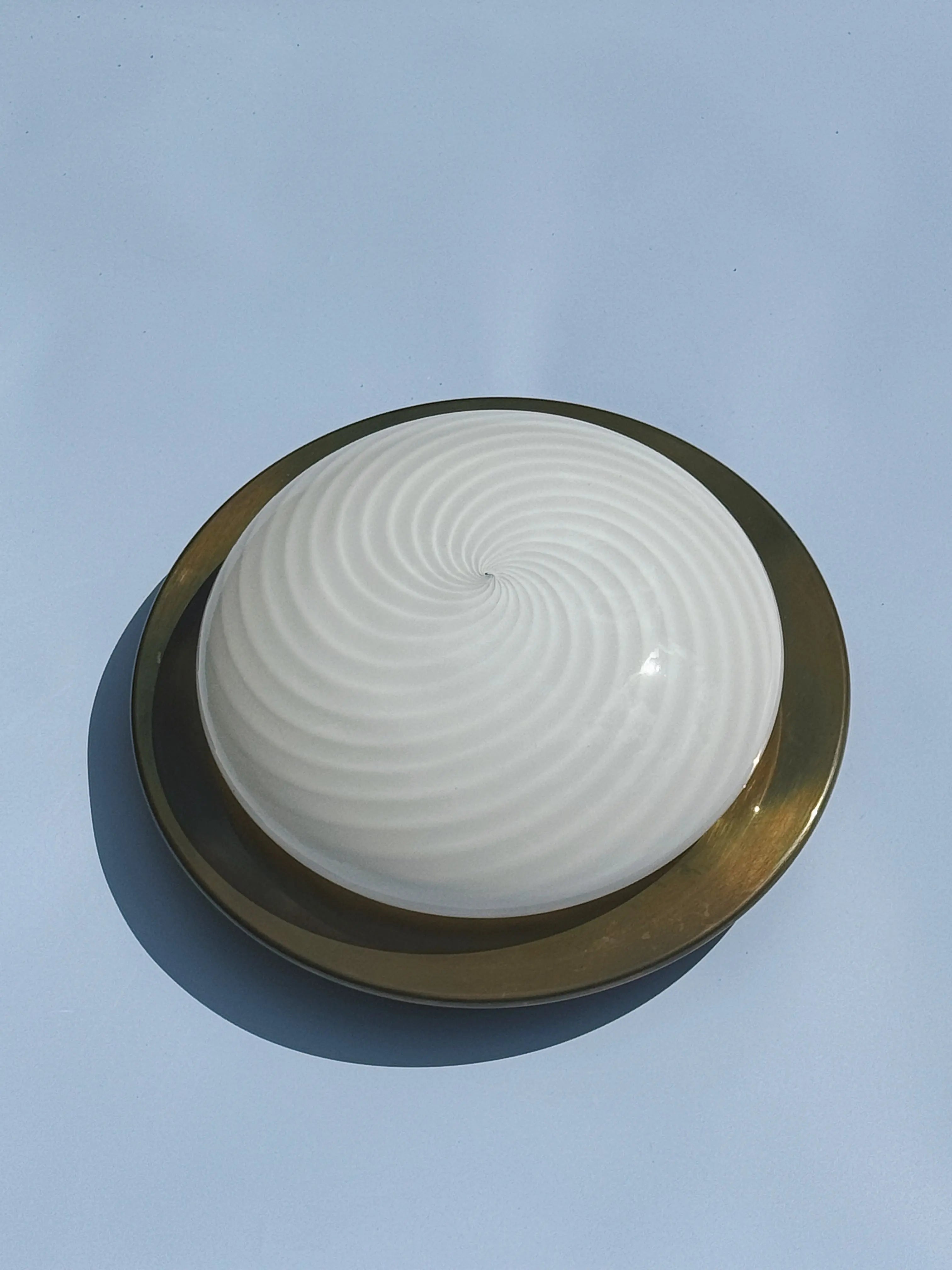 Vintage Murano Plafondlampe med Messingkant | Ø36 cm Studio Hafnia