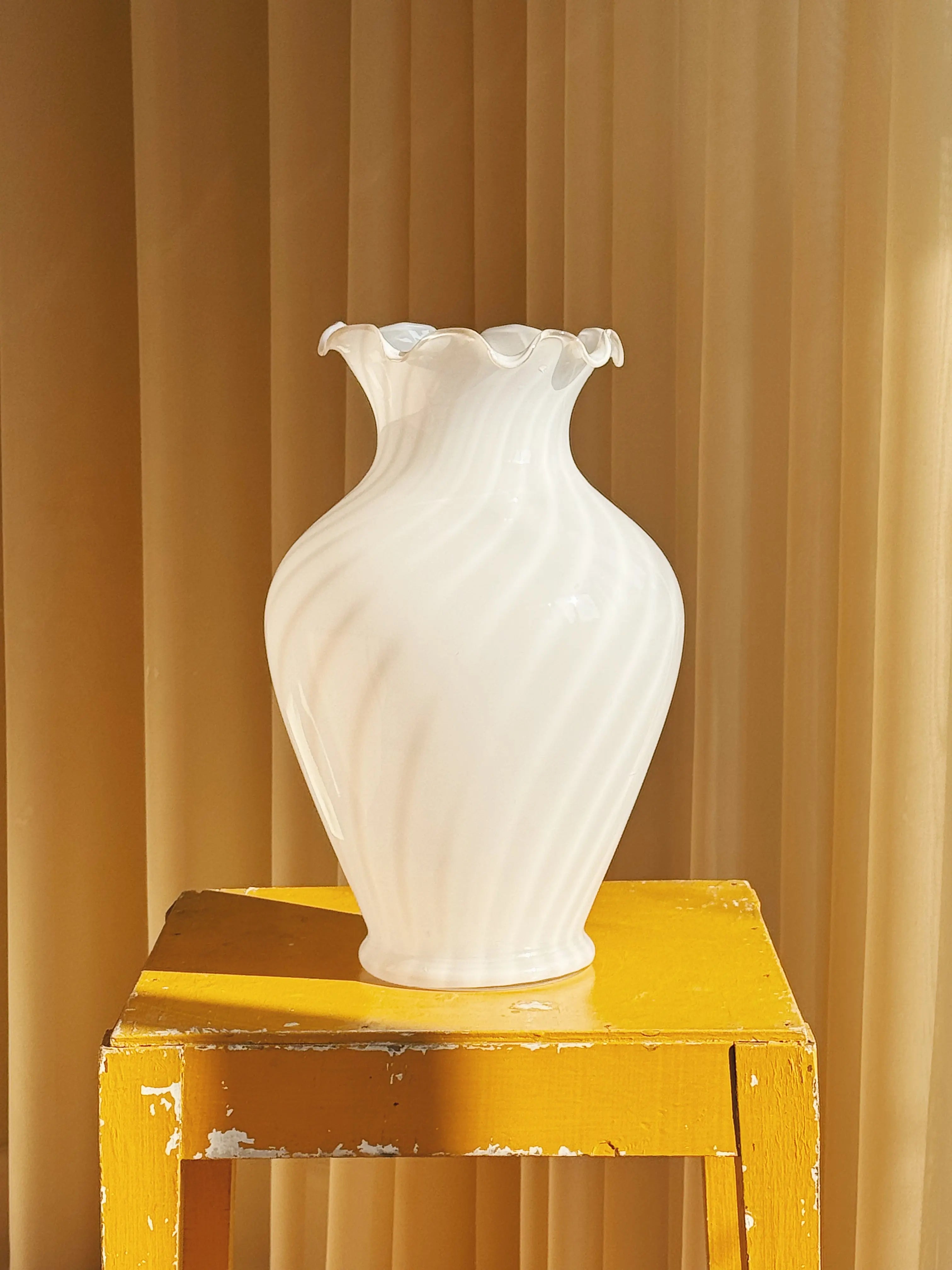 Vintage Murano Swirl Vase | Hvid H34 cm Studio Hafnia