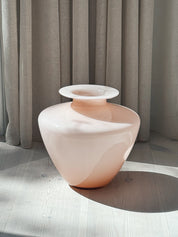 Vintage Murano-vase i rosa og hvid med flaret kant, H27 cm, Studio Hafnia