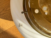 Vintage Murano plafond loftslampe/væglampe | Hvid swirl glas med messing base, 30 cm Studio Hafnia