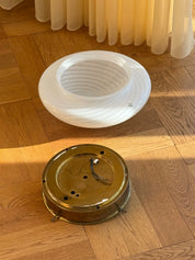Vintage Murano plafond loftslampe/væglampe | Hvid swirl glas med messing base, 30 cm Studio Hafnia