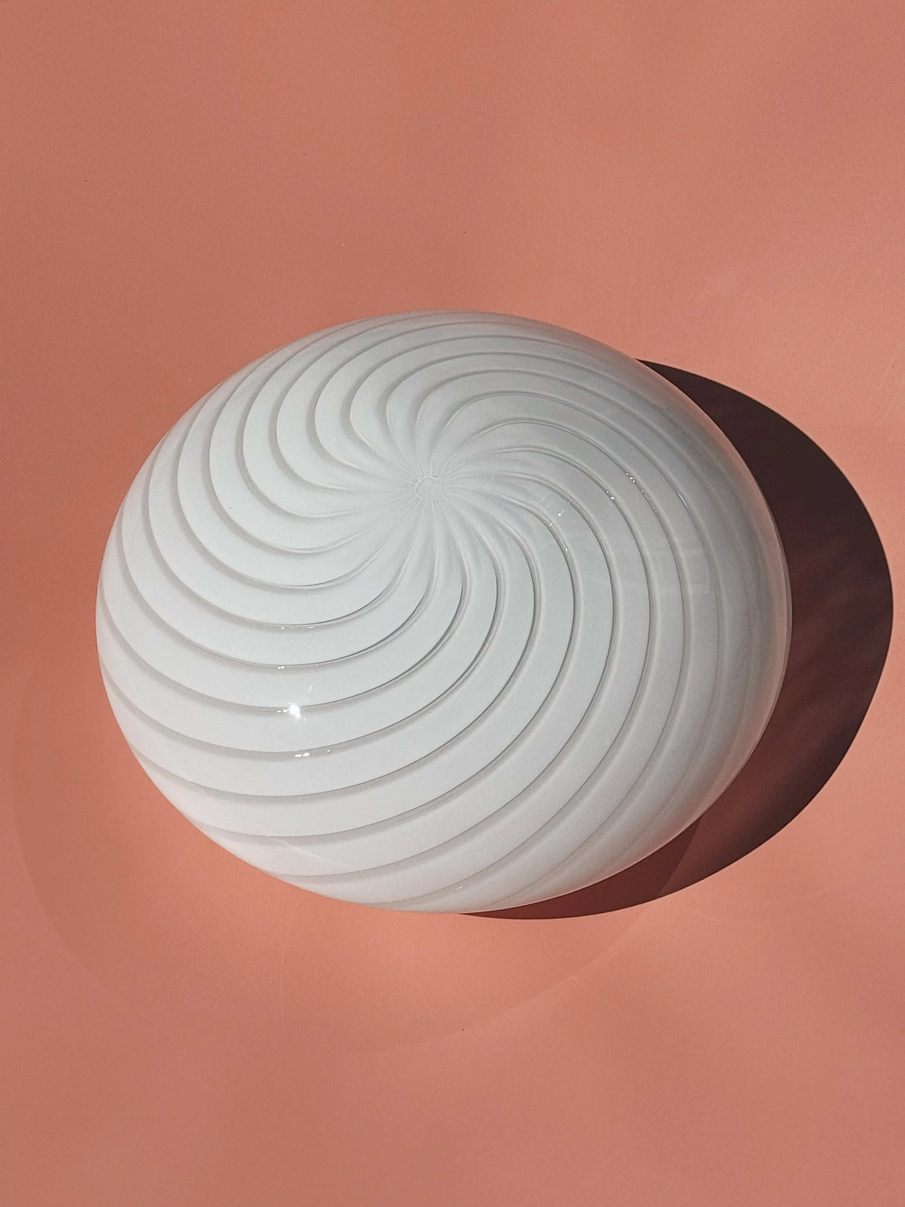 Vintage Murano plafondlampe i hvidt swirl-glas | Loft- og væglampe Ø30 cm Studio Hafnia