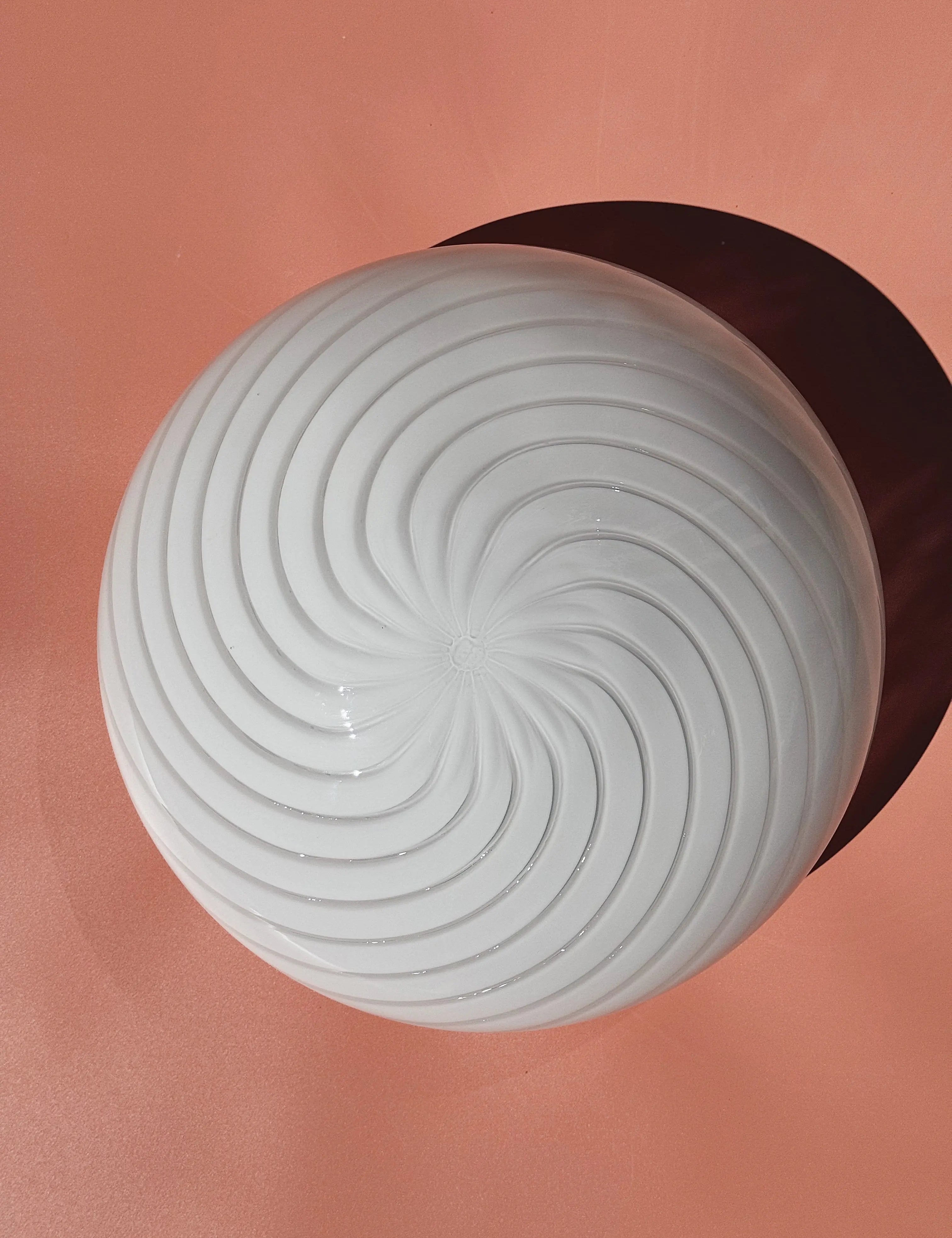 Vintage Murano plafondlampe i hvidt swirl-glas | Loft- og væglampe Ø30 cm Studio Hafnia