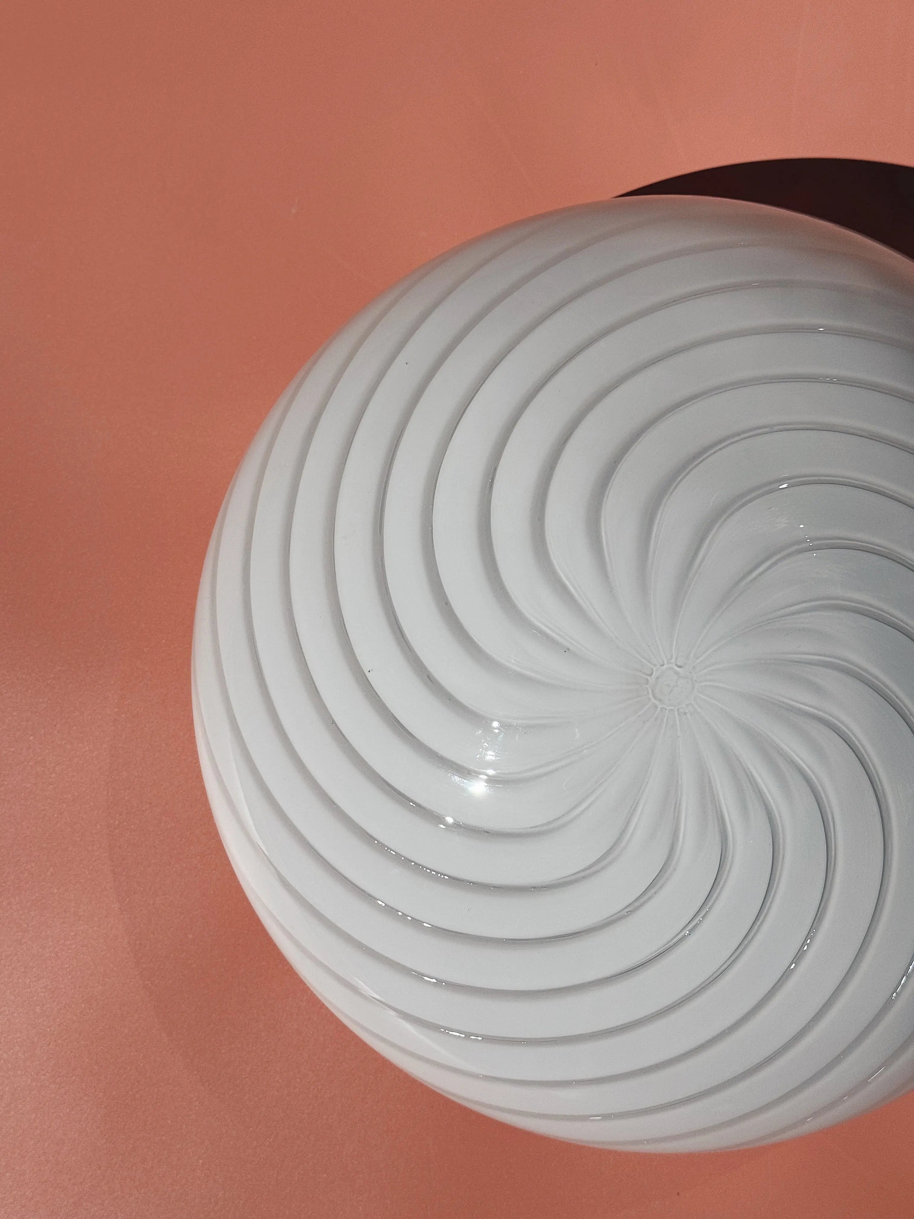 Vintage Murano plafondlampe i hvidt swirl-glas | Loft- og væglampe Ø30 cm Studio Hafnia