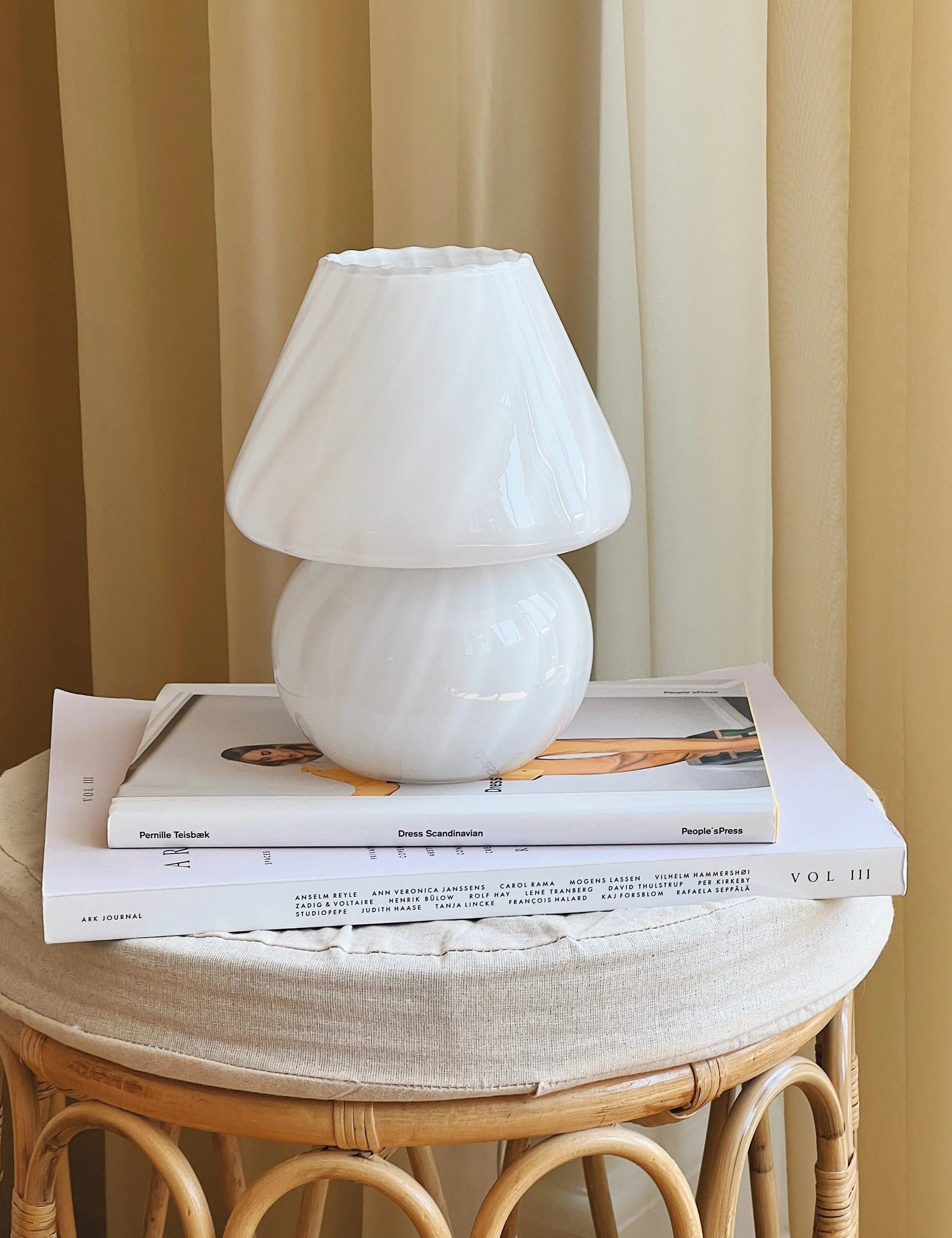 Vintage murano baby mushroom bordlampe | Hvid, H19.5 cm Murano