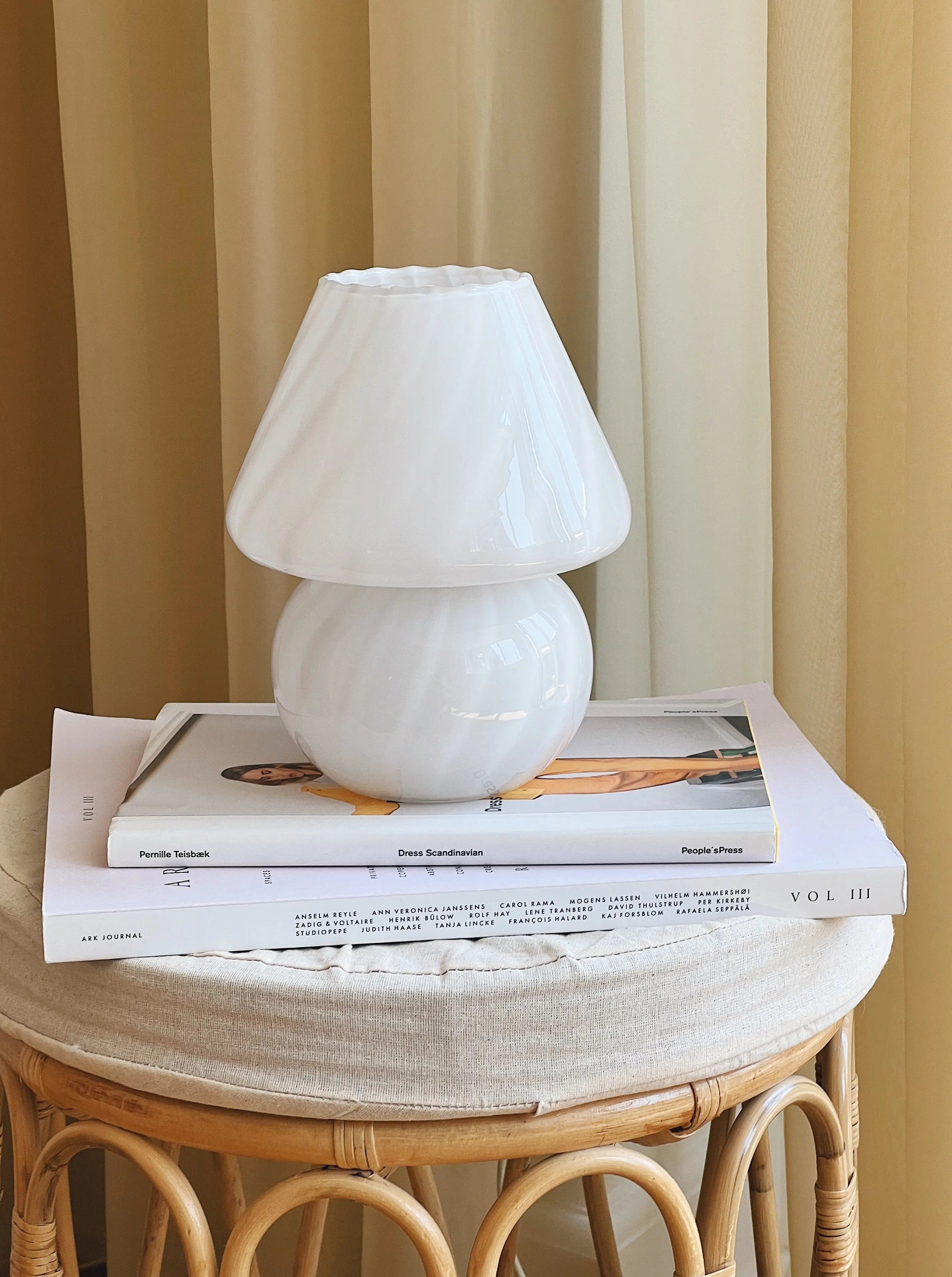 Vintage murano baby mushroom bordlampe | Hvid, H19.5 cm Murano