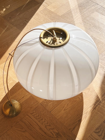 Vintage murano swirl pendel loftslampe | Hvid med messing, Ø43 cm Murano