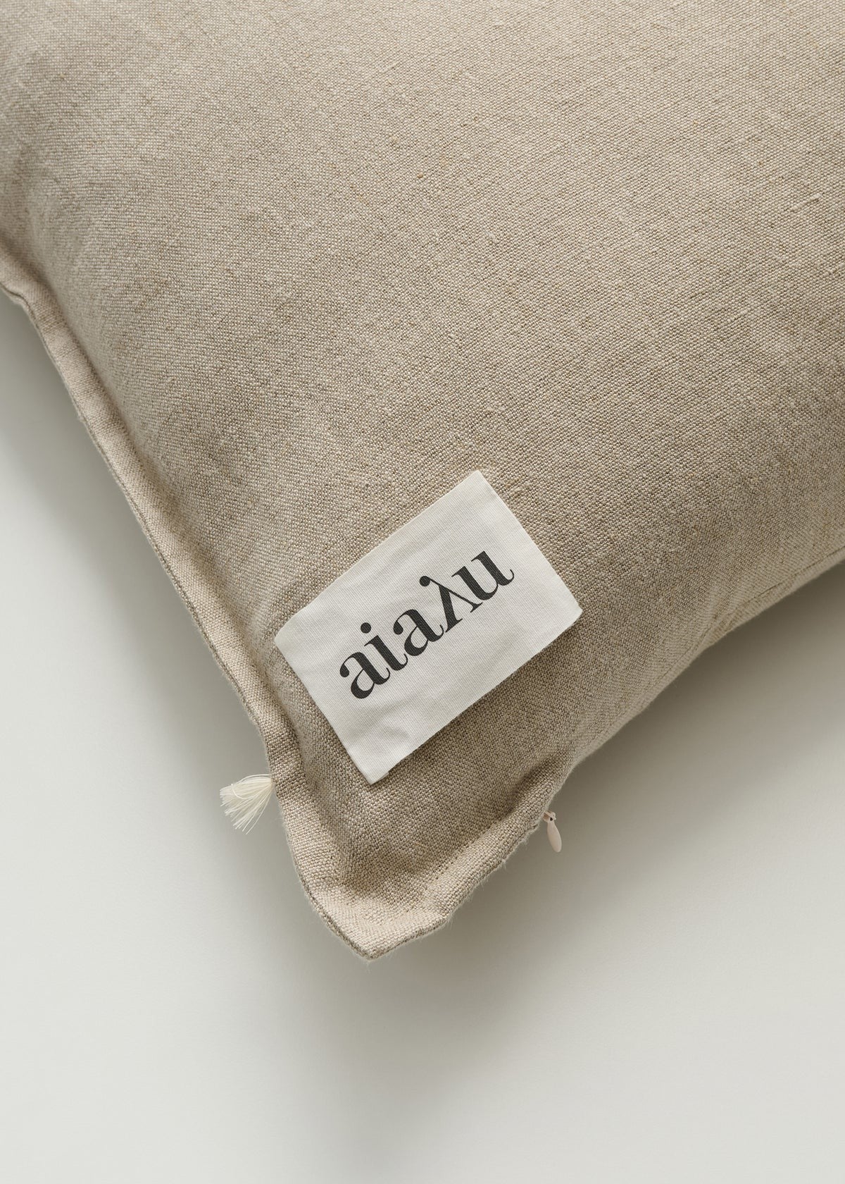 Aiayu Pillow Heavy Linen pude 50x80 cm i Natural – ufarvet europæisk hør med tætvævet struktur