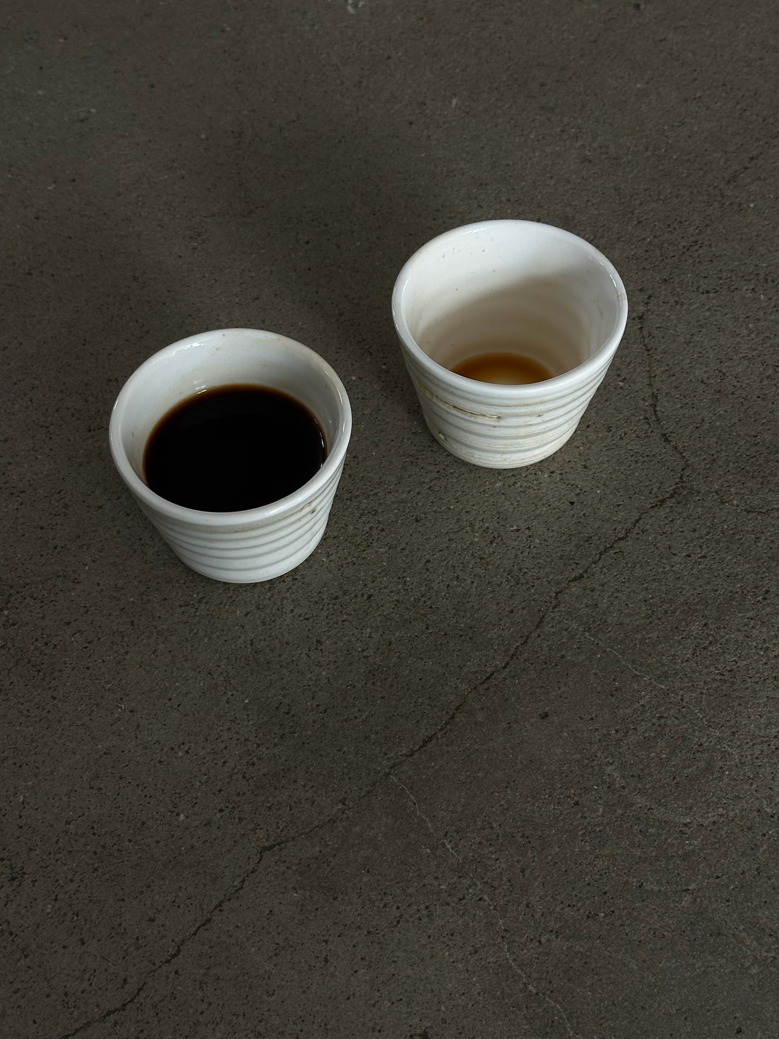 Espresso Kop af Christina Iversen Studio i porcelæn, keramik Christina Iversen Studio