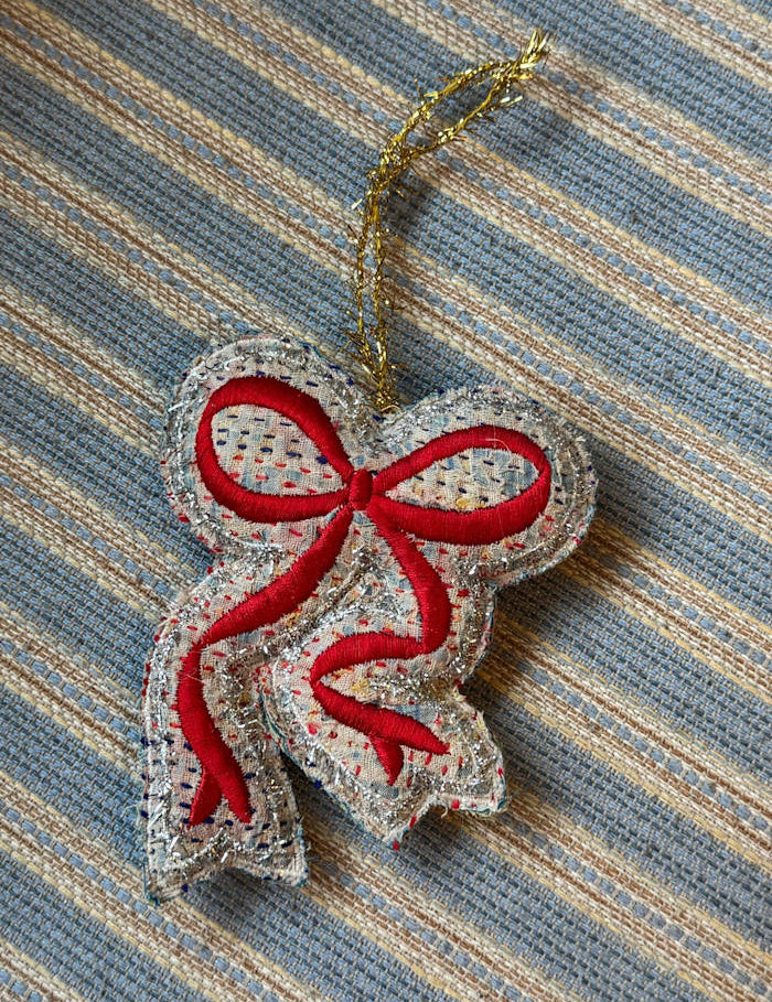 Christmas Kantha Sløjfe Ornament – Sissel Edelbo Julepynt Sissel Edelbo