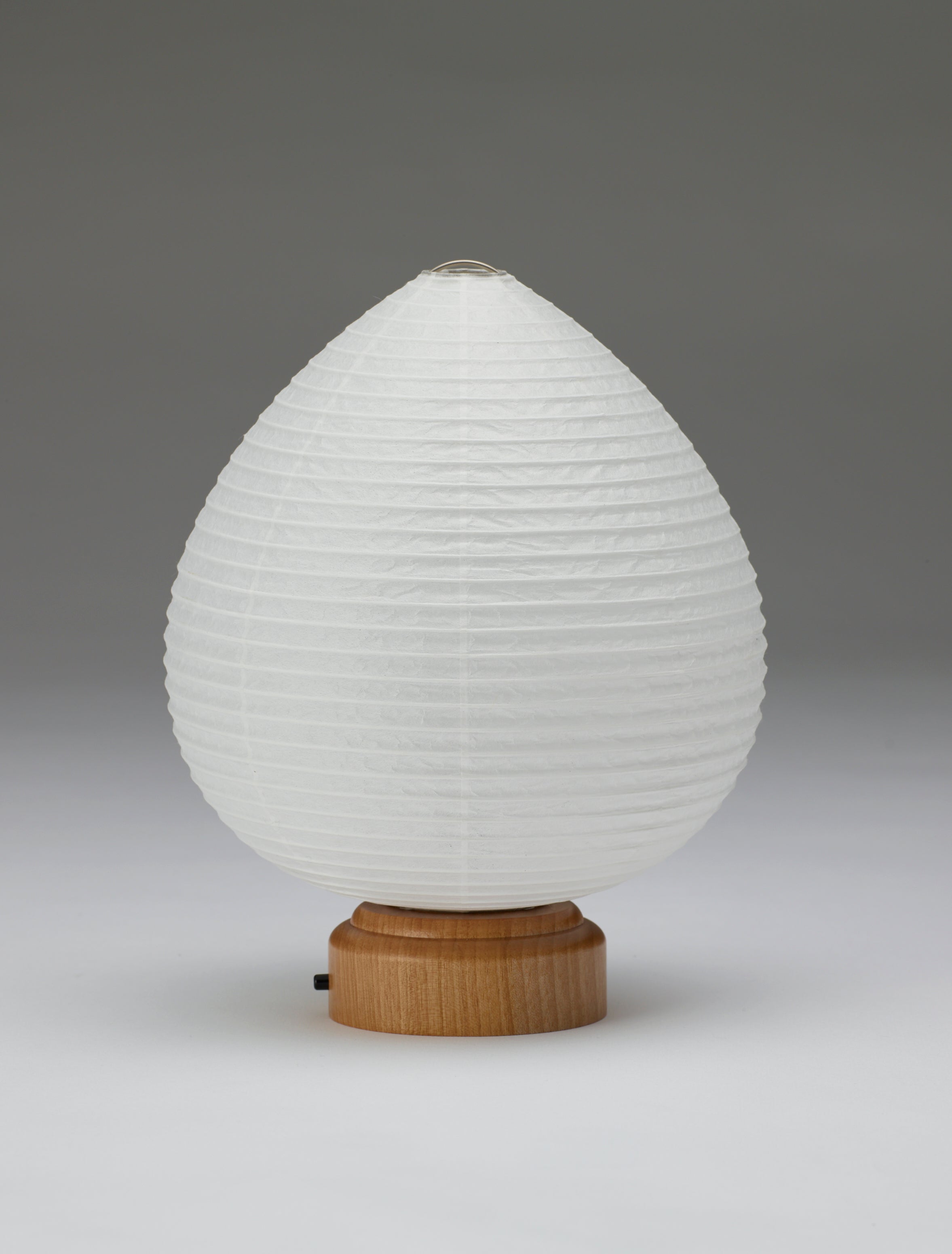 Shigeru Uchida Nature Paper Lamp Bud japansk rispapir bordlampe fra Asano, B16 x H20 cm, Studio Hafnia