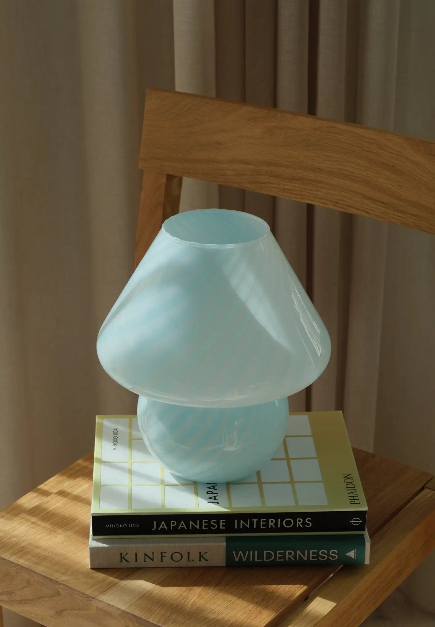 Mouth-blown Murano mushroom lamp in one piece of blue glass from the 1960s/70s