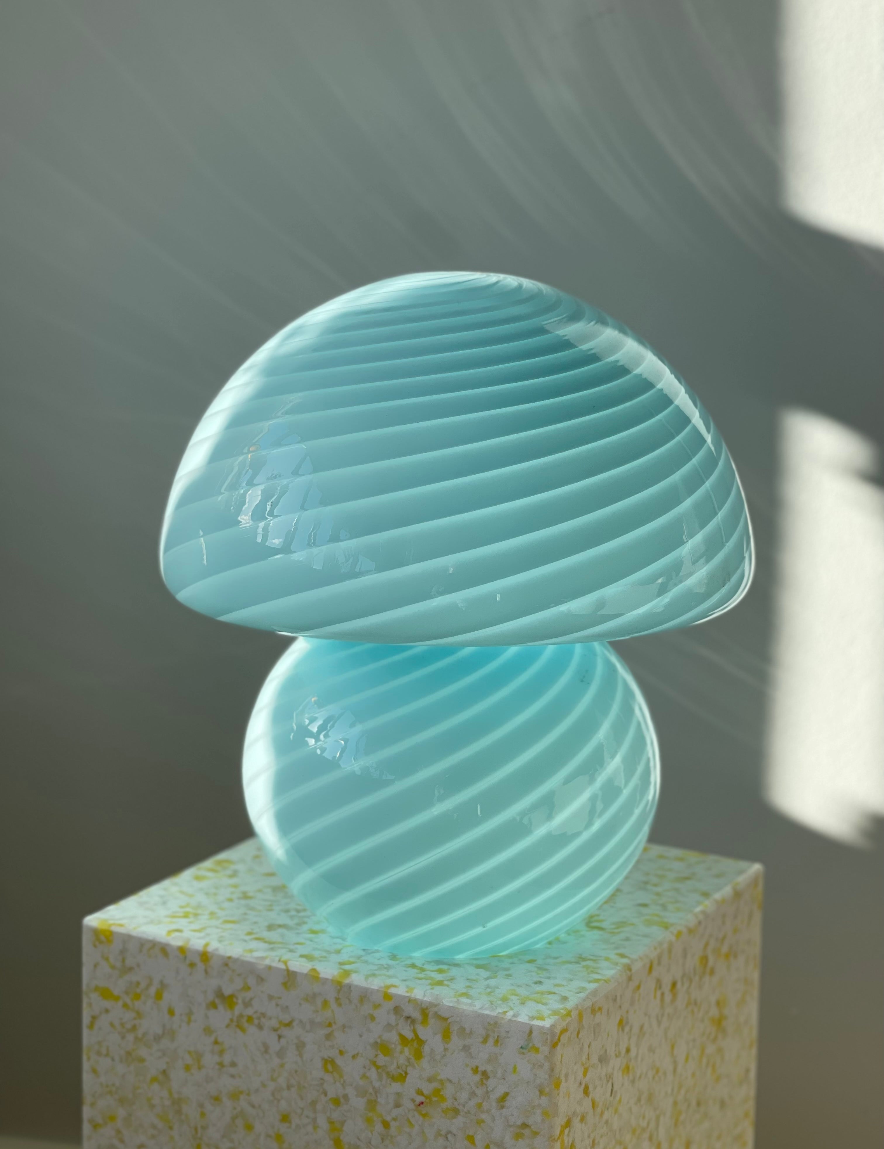 Vintage Murano Vetri Swirl Mushroom bordlampe | Blå, H40 cm Murano