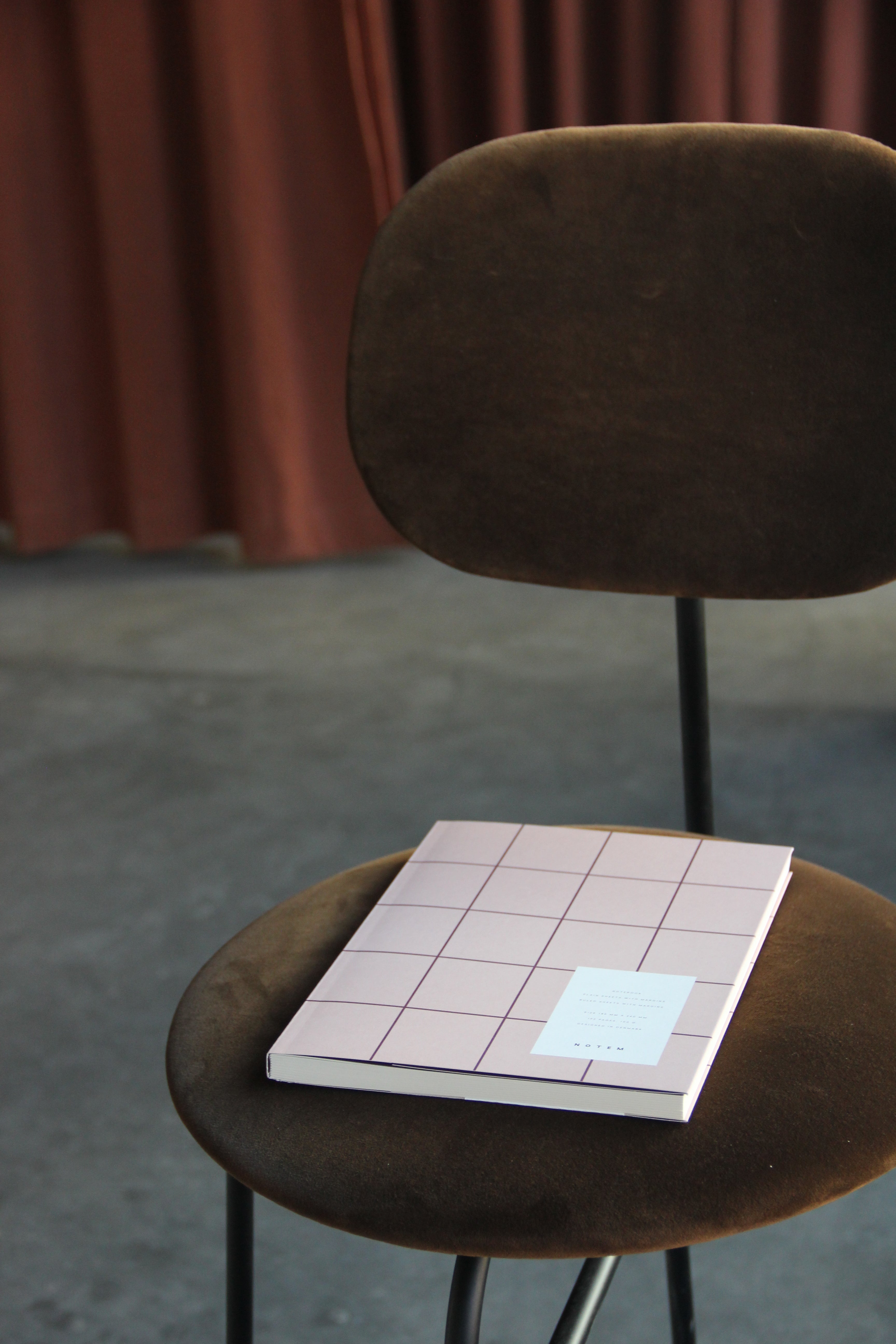 Notem studio, Uma notesbog flat lay, Softcover large, Rose Notem studio