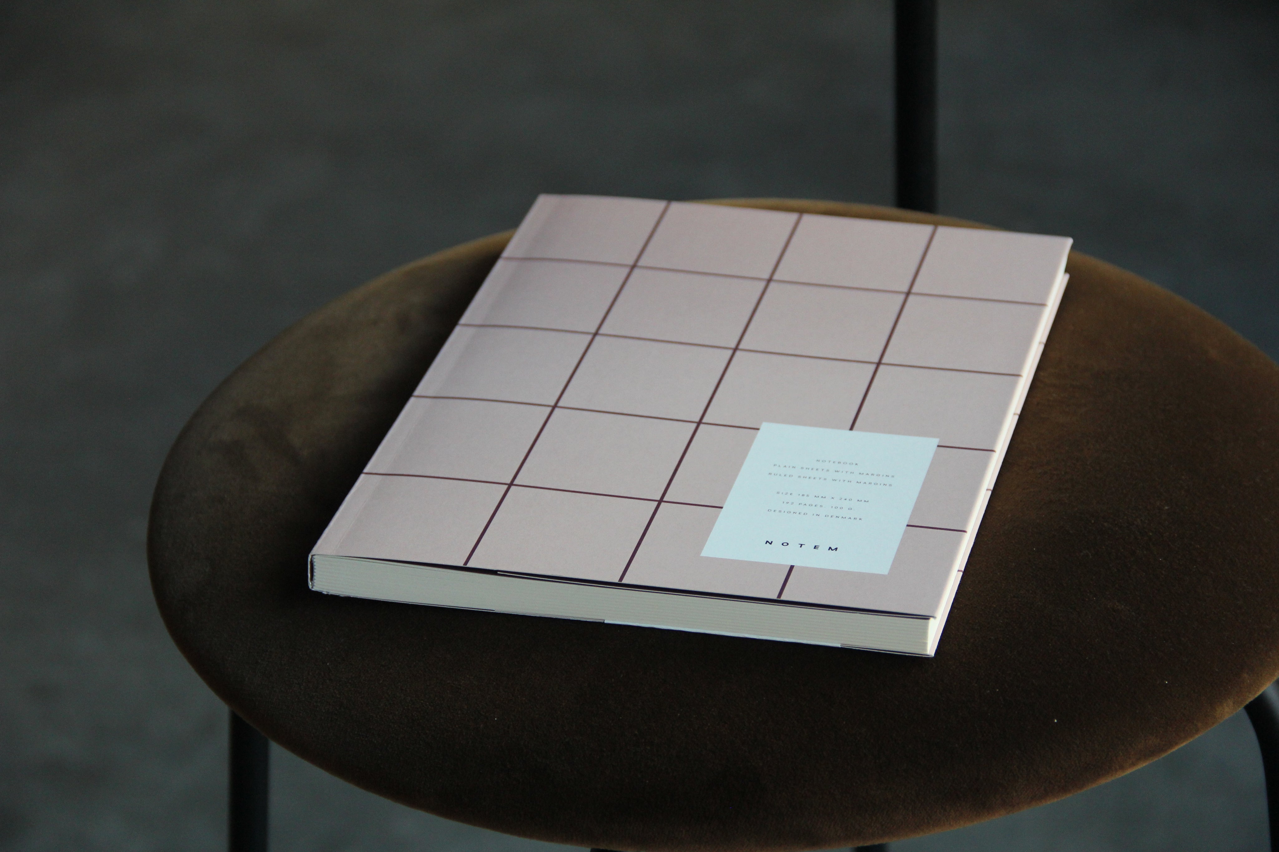 Notem studio, Uma notesbog flat lay, Softcover large, Rose Notem studio
