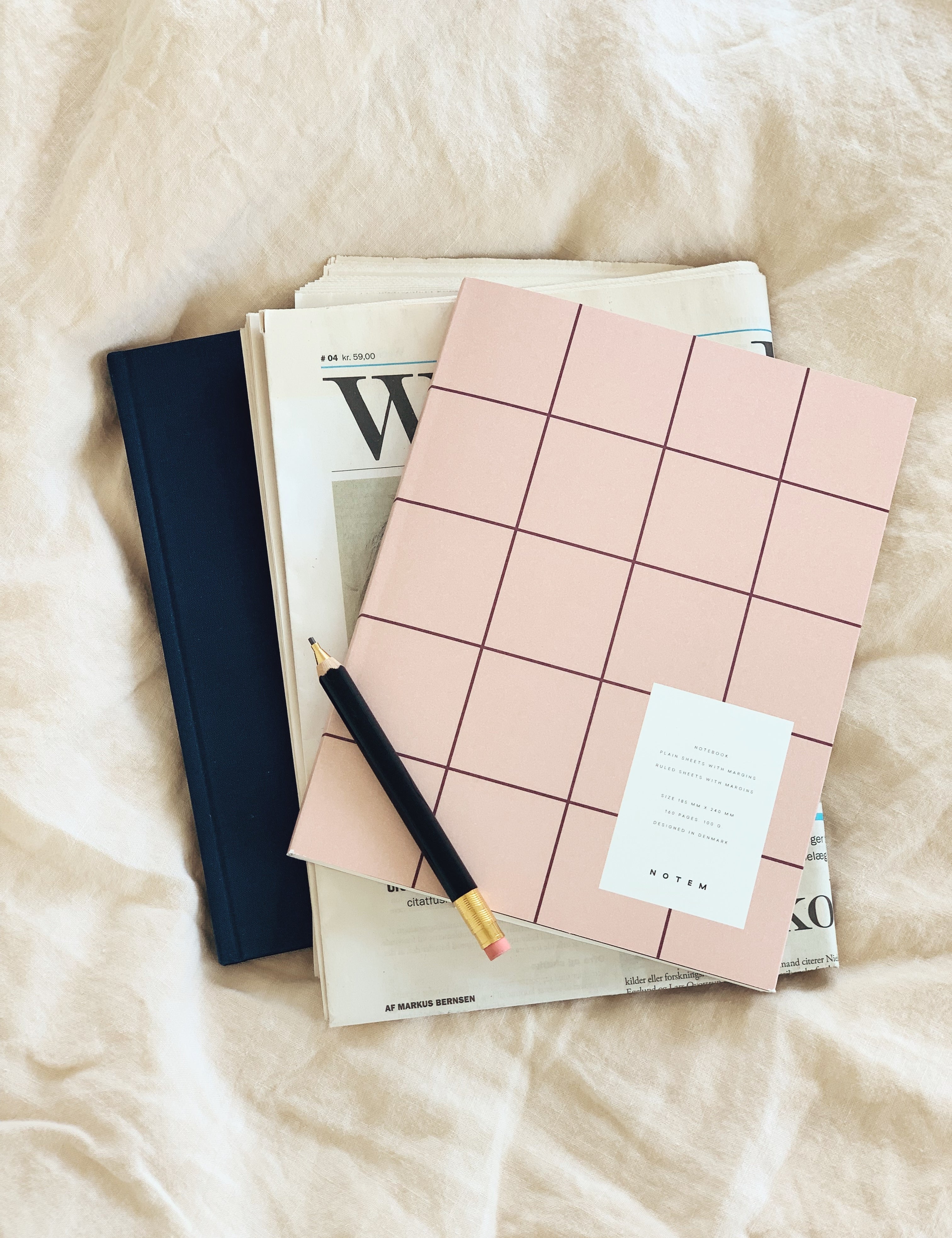 Notem studio, Uma notesbog flat lay, Softcover large, Rose Notem studio