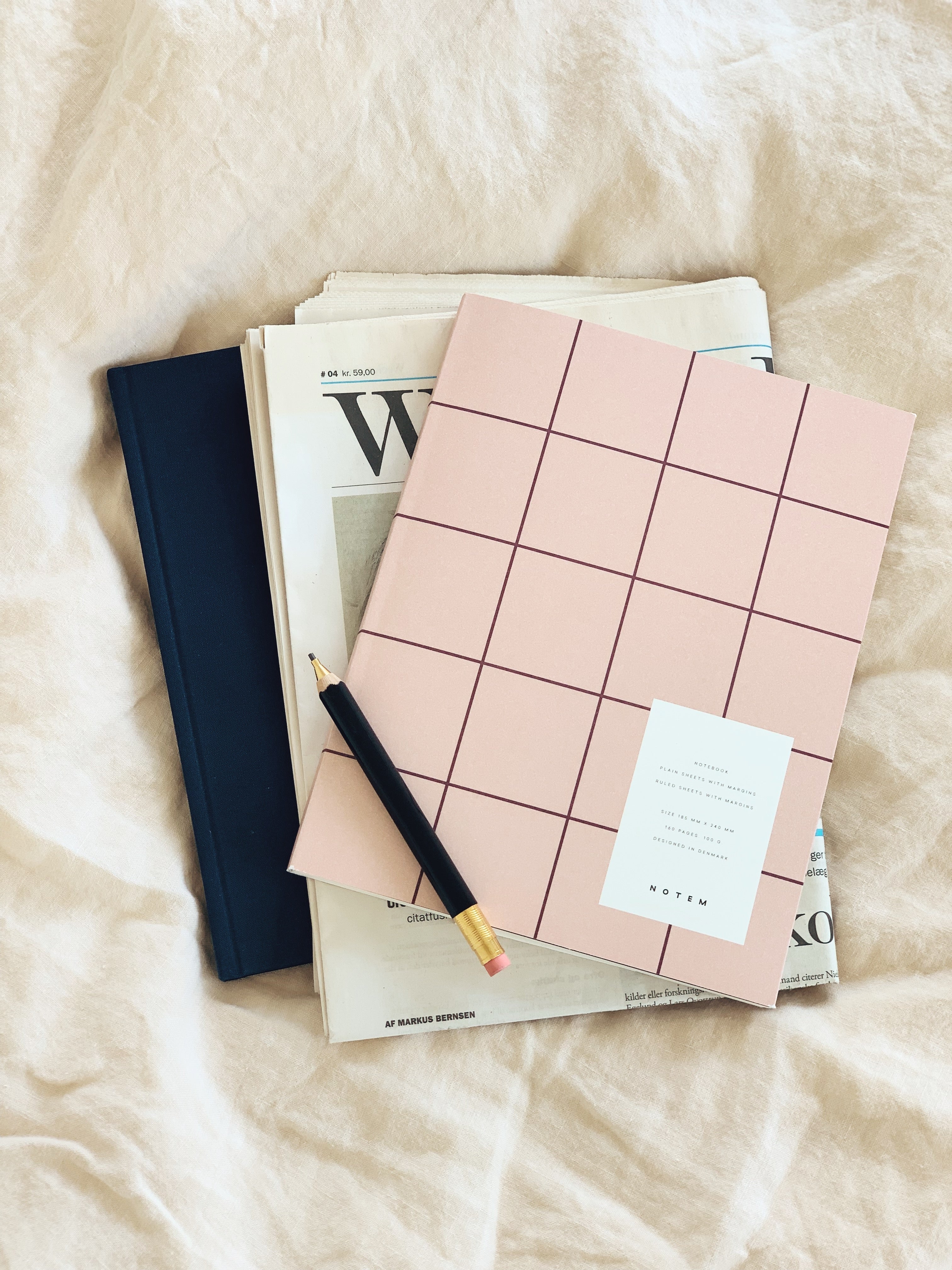 Notem studio, Uma notesbog flat lay, Softcover large, Rose Notem studio
