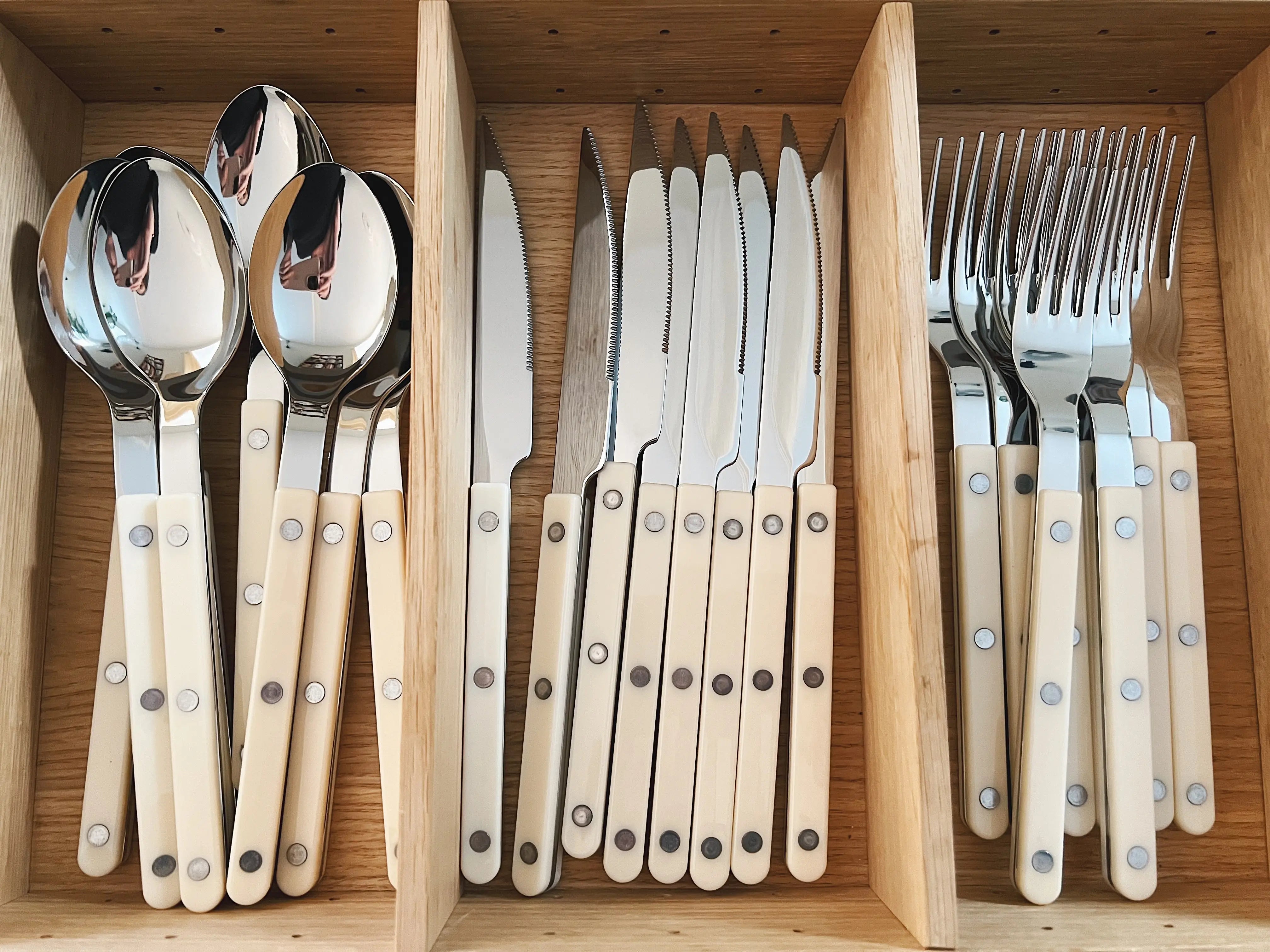 Bistrot Solid Bestiksæt 4 dele | Ivory (elfenben) Sabre Paris