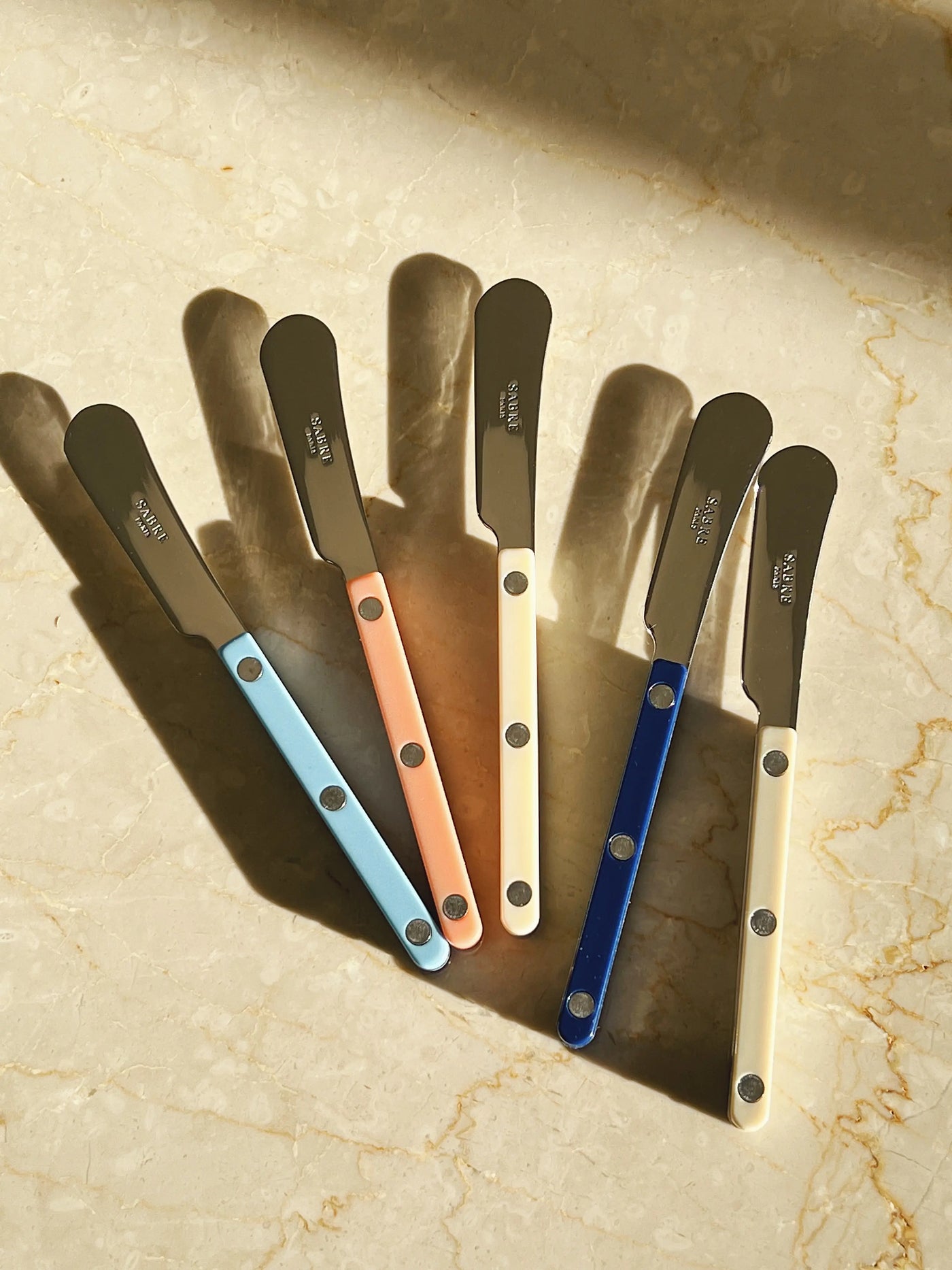 Bistrot Solid Smørkniv| Nude Pink (ferskenfarvet) Sabre Paris