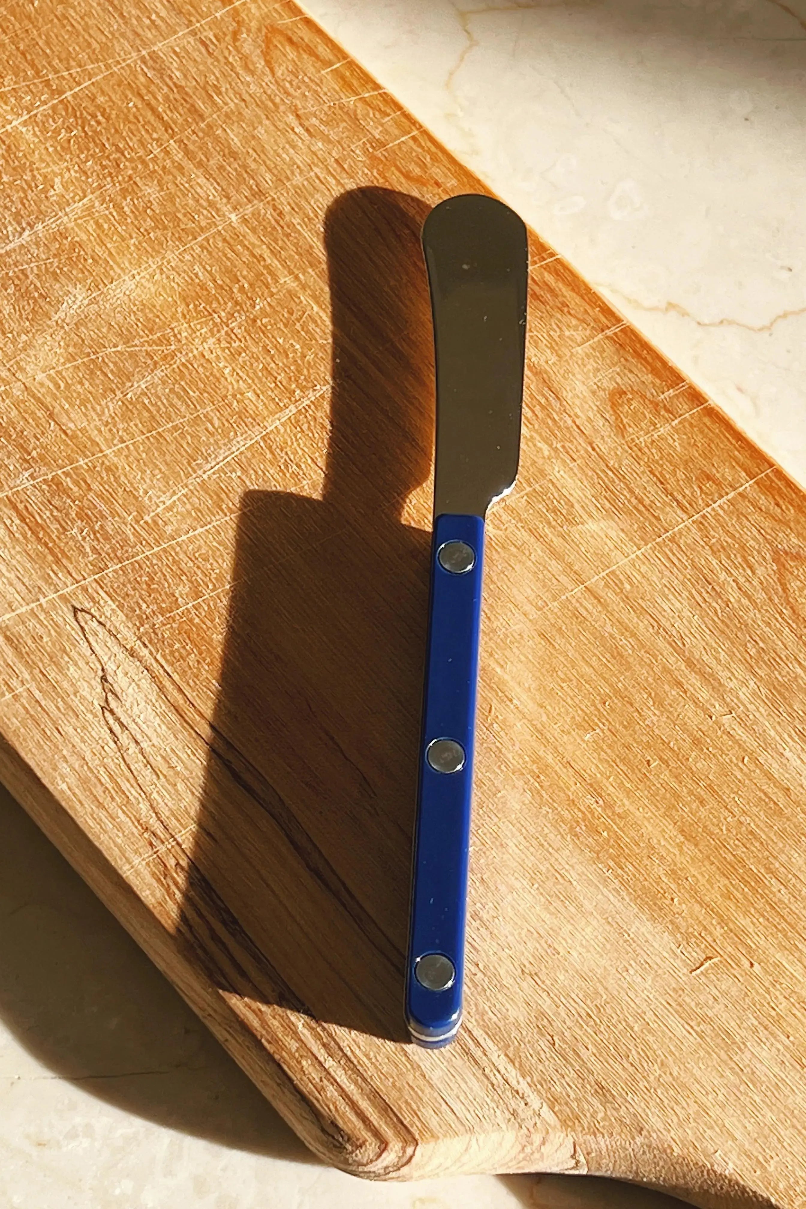 Bistrot Solid Smørkniv | Navy Blue (mørkeblå) Sabre Paris