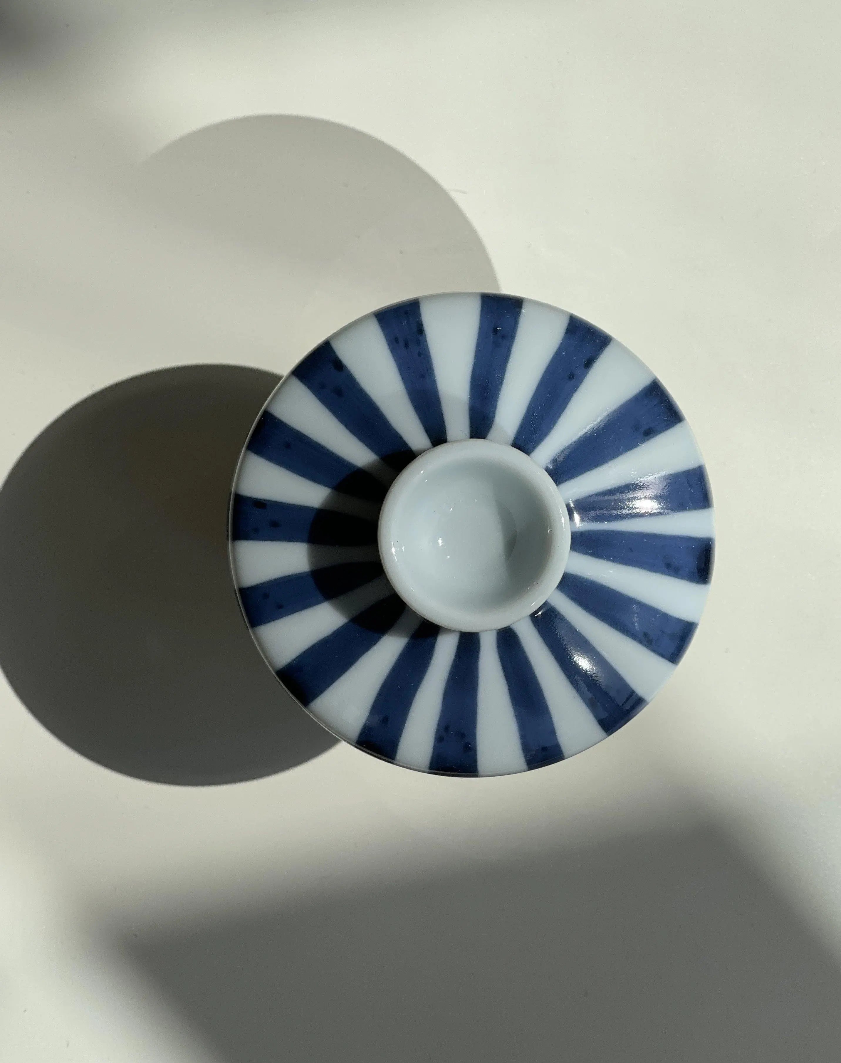 Blåstribet Bonbonniere (Lågkrukke) Studio Hafnia