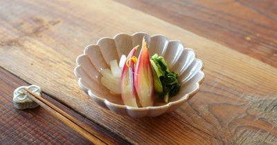 Blomsterformet japansk skål | Pink, hvid eller grålilla Studio Hafnia