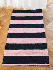 Gulvtæppe i bomuld | Pink/blå striber 70 x 140 cm Studio Hafnia
