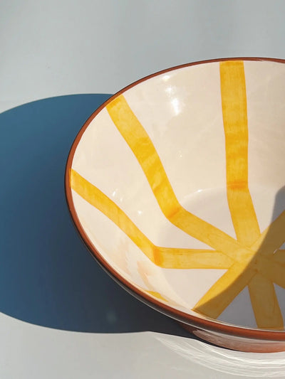 Håndlavet terracotta skål med gule og hvide striber Casa Cubista