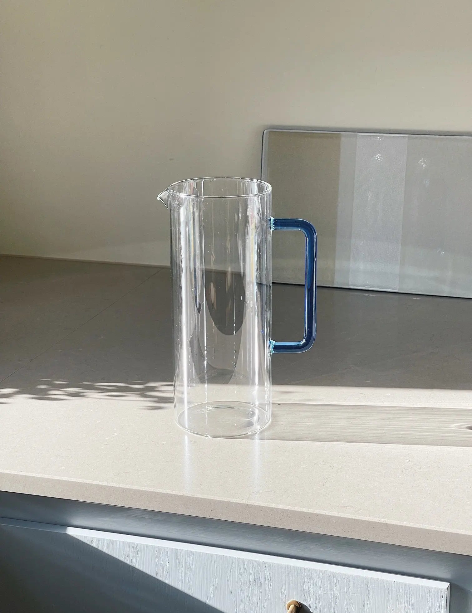 Ichendorf Tube kande i glas med blå hank Ichendorf