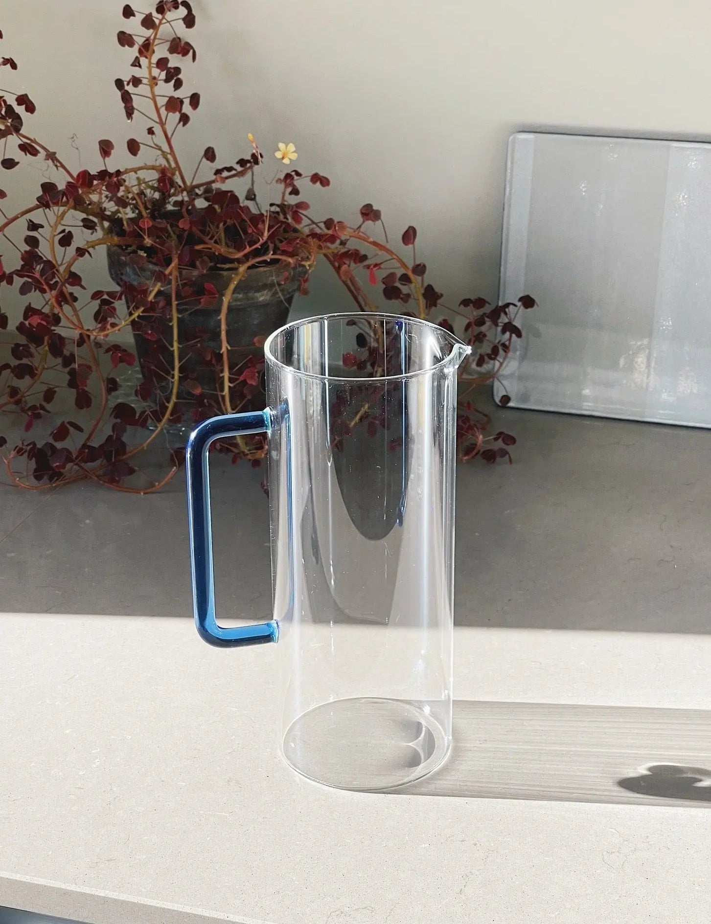Ichendorf Tube kande i glas med blå hank Ichendorf