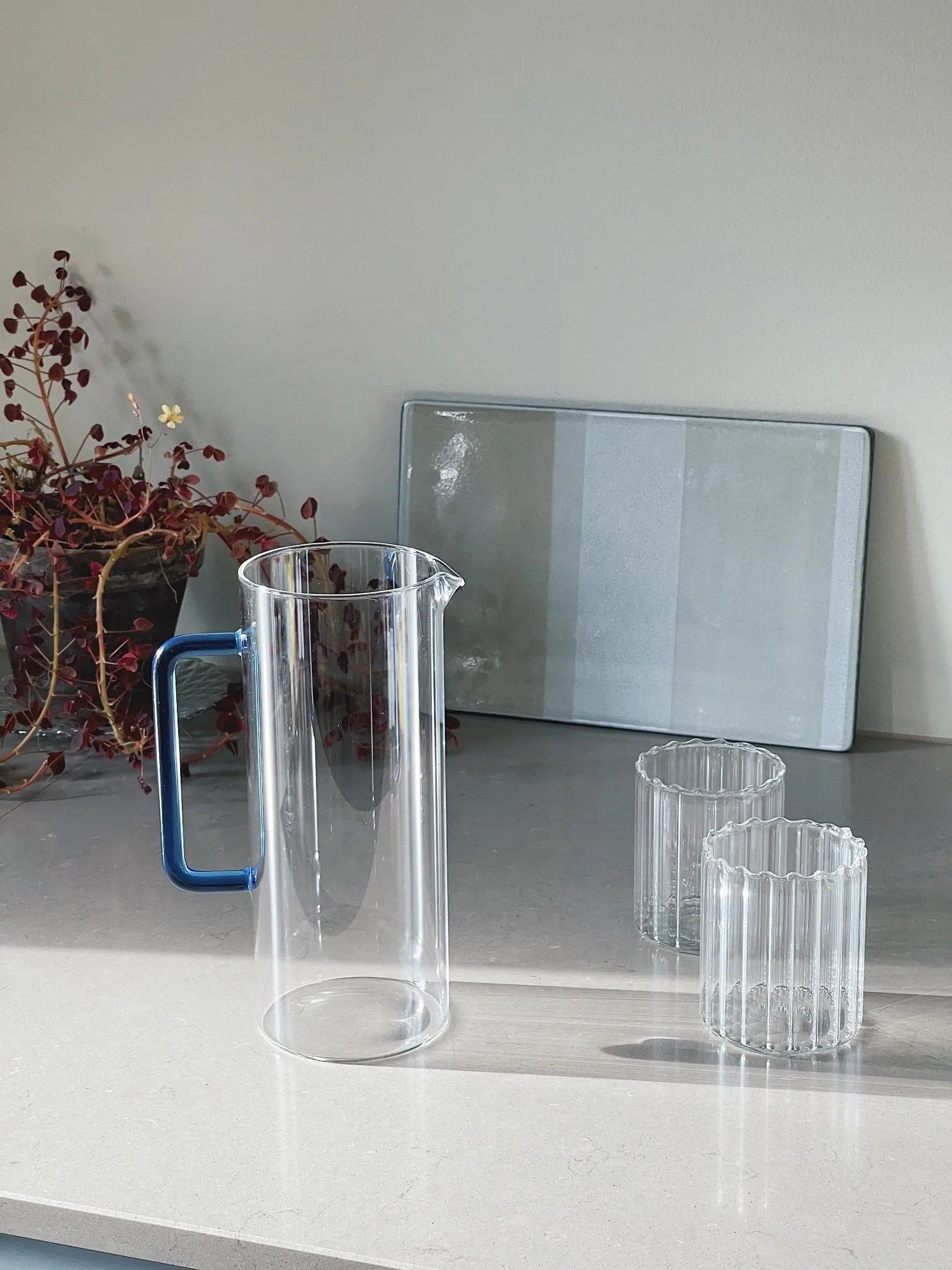 Ichendorf Tube kande i glas med blå hank Ichendorf
