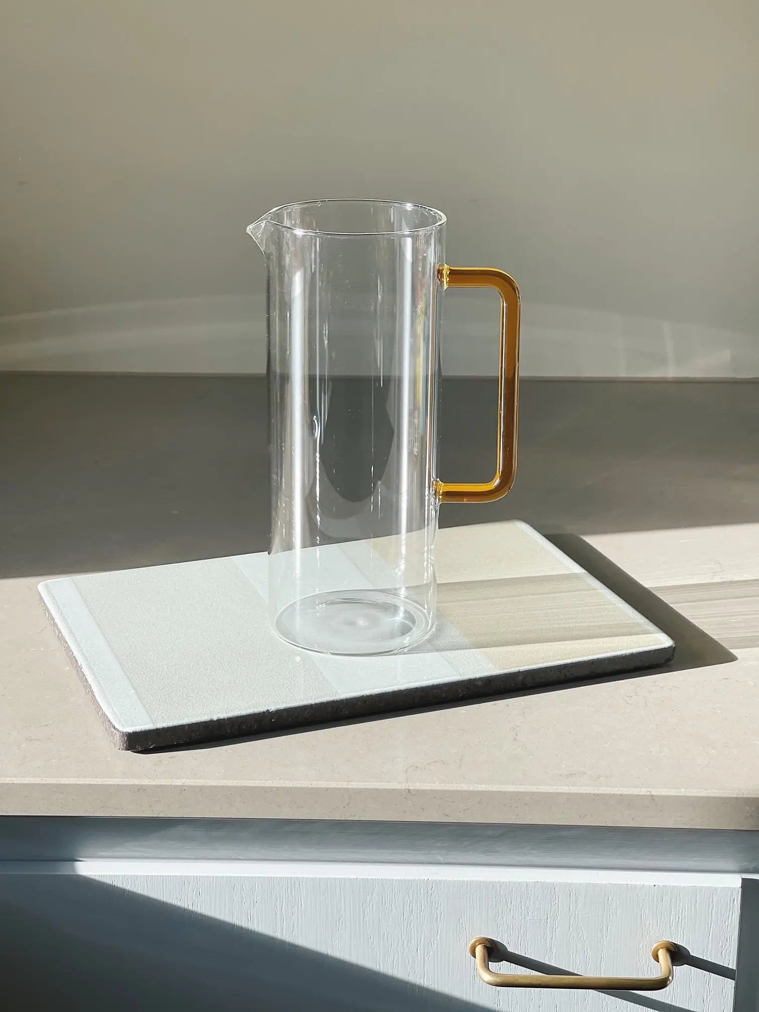 Ichendorf Tube kande i glas med gul hank Ichendorf