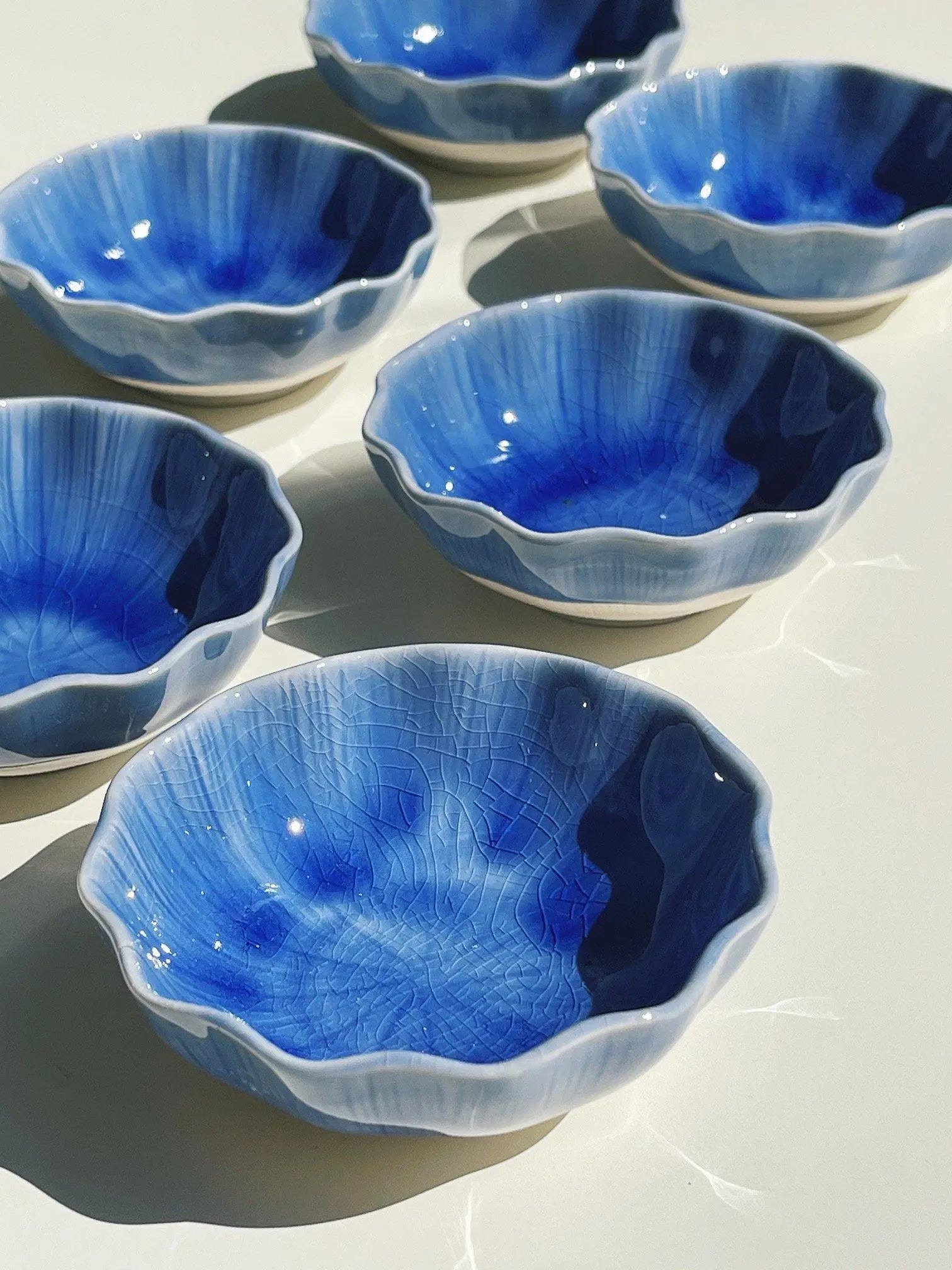 Japansk blomsterformet skål | Blå Studio Hafnia