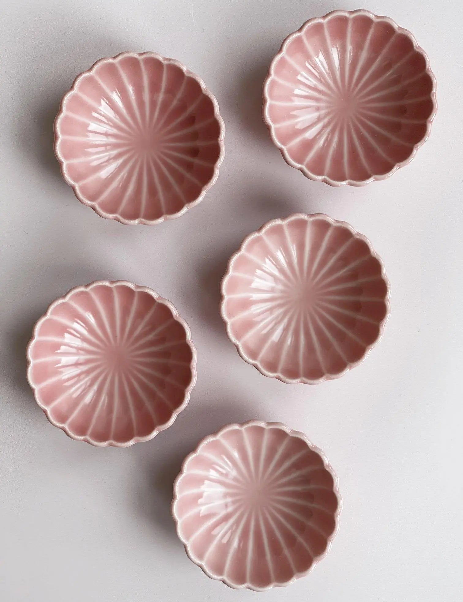 Japansk blomsterskål i keramik | Pink Studio Hafnia